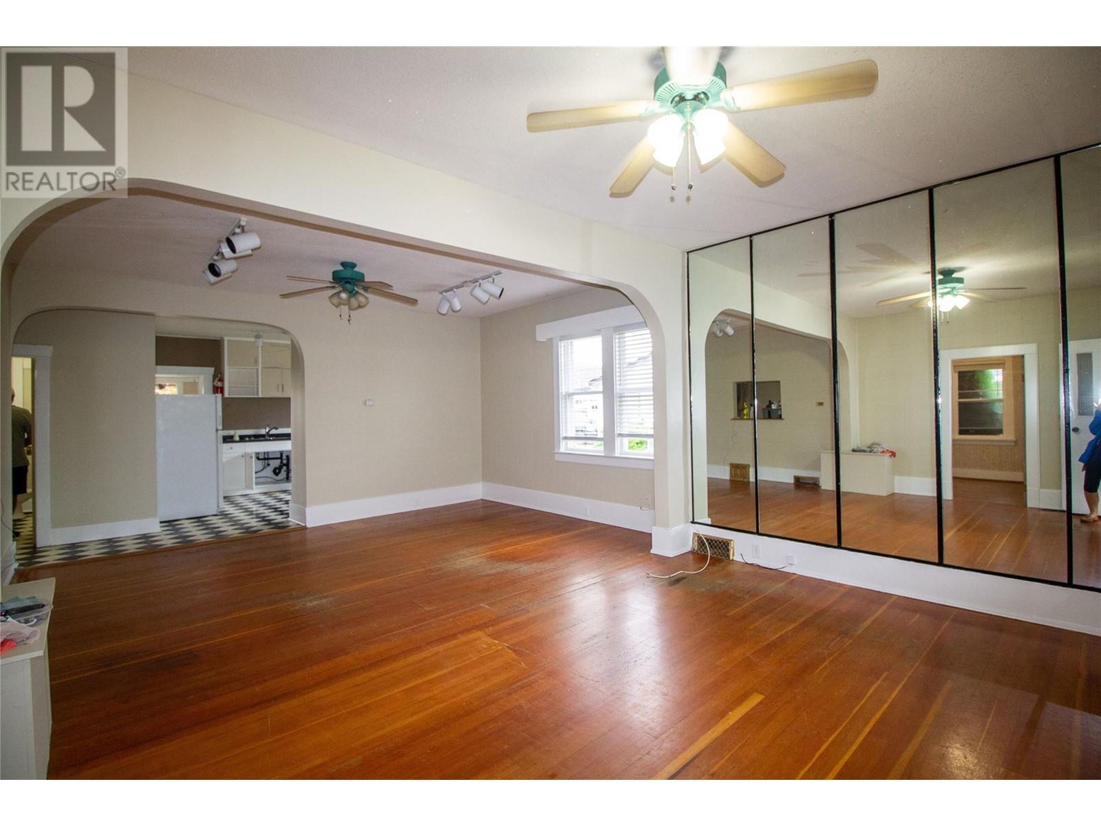 Property at 13218 Kelly Avenue image 5