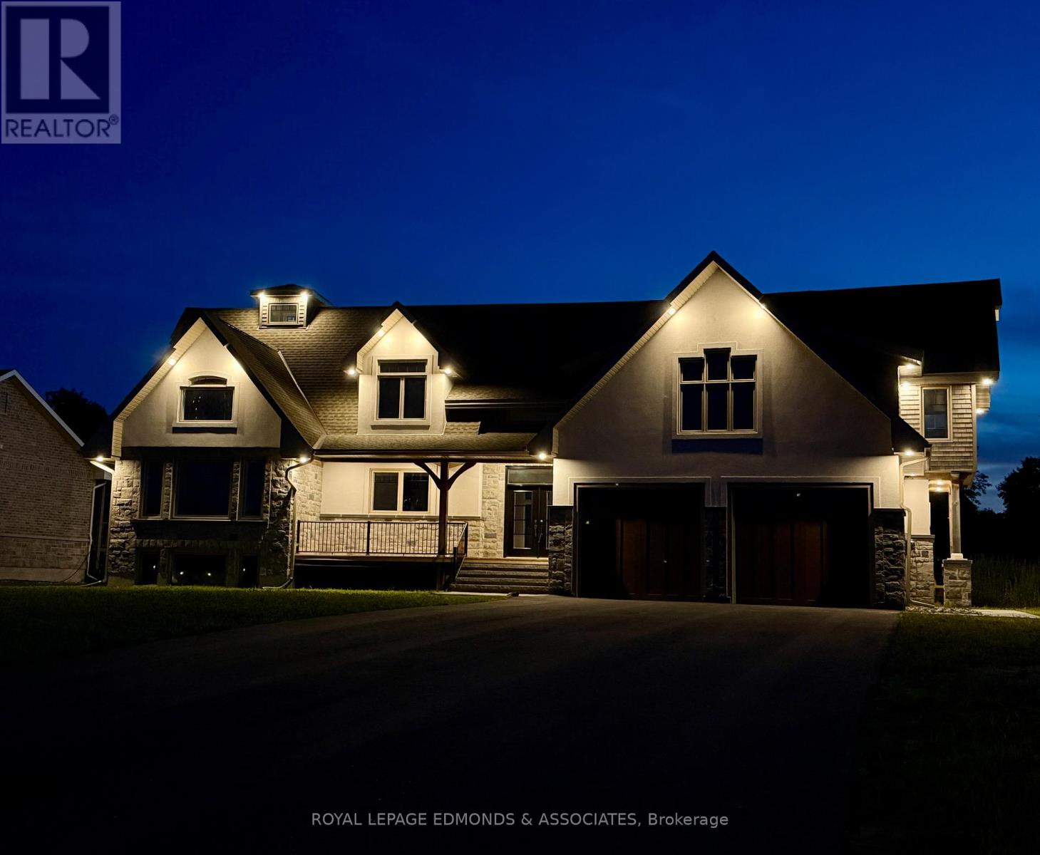 14 Fairway Drive N, Petawawa, Ontario  K8A 8N2 - Photo 2 - X12007027