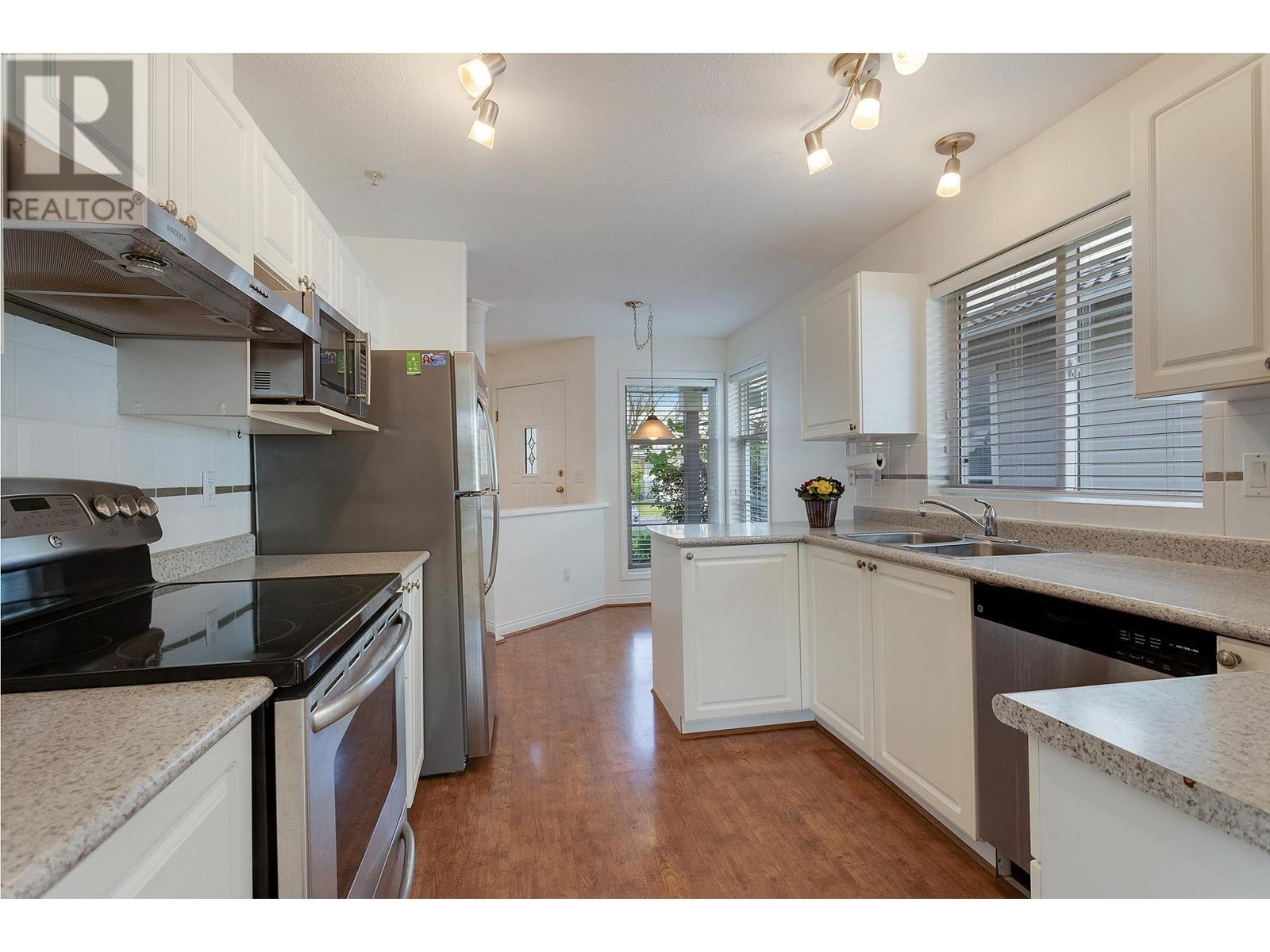 40 758 Riverside Drive, Port Coquitlam, British Columbia  V3B 7V8 - Photo 8 - R2955689