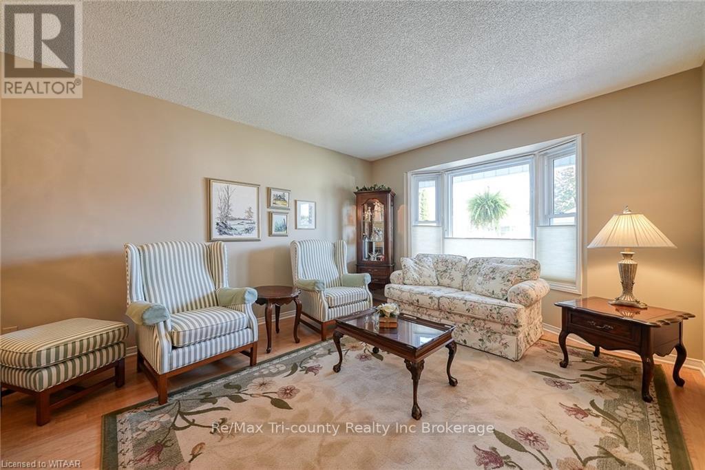 18 Wilkins Crescent, Tillsonburg, Ontario  N4G 5M6 - Photo 12 - X10744587
