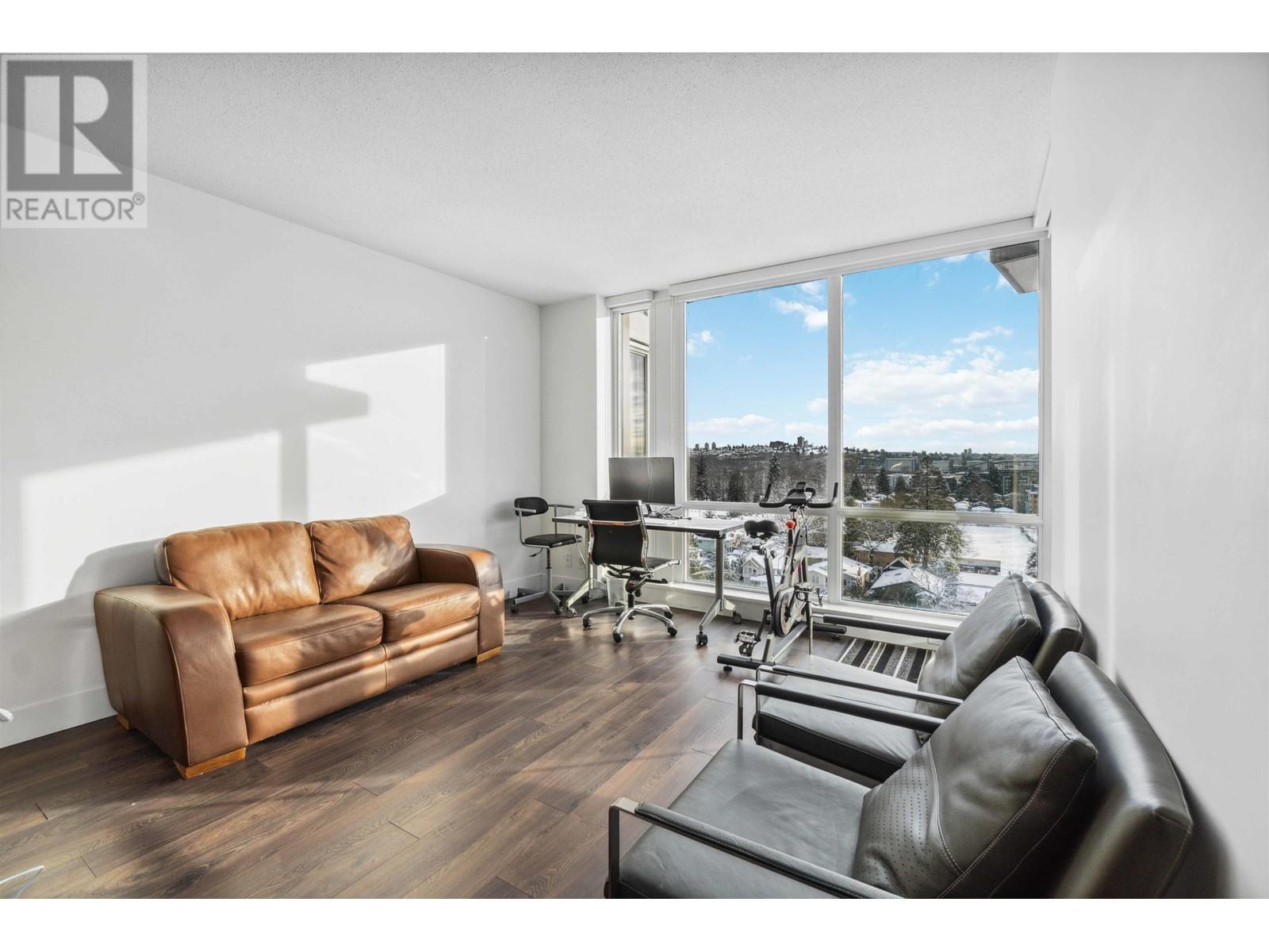 1005 1550 Fern Street, North Vancouver, British Columbia  V7J 0A9 - Photo 2 - R2962589