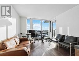 1005 1550 FERN STREET, North Vancouver, British Columbia