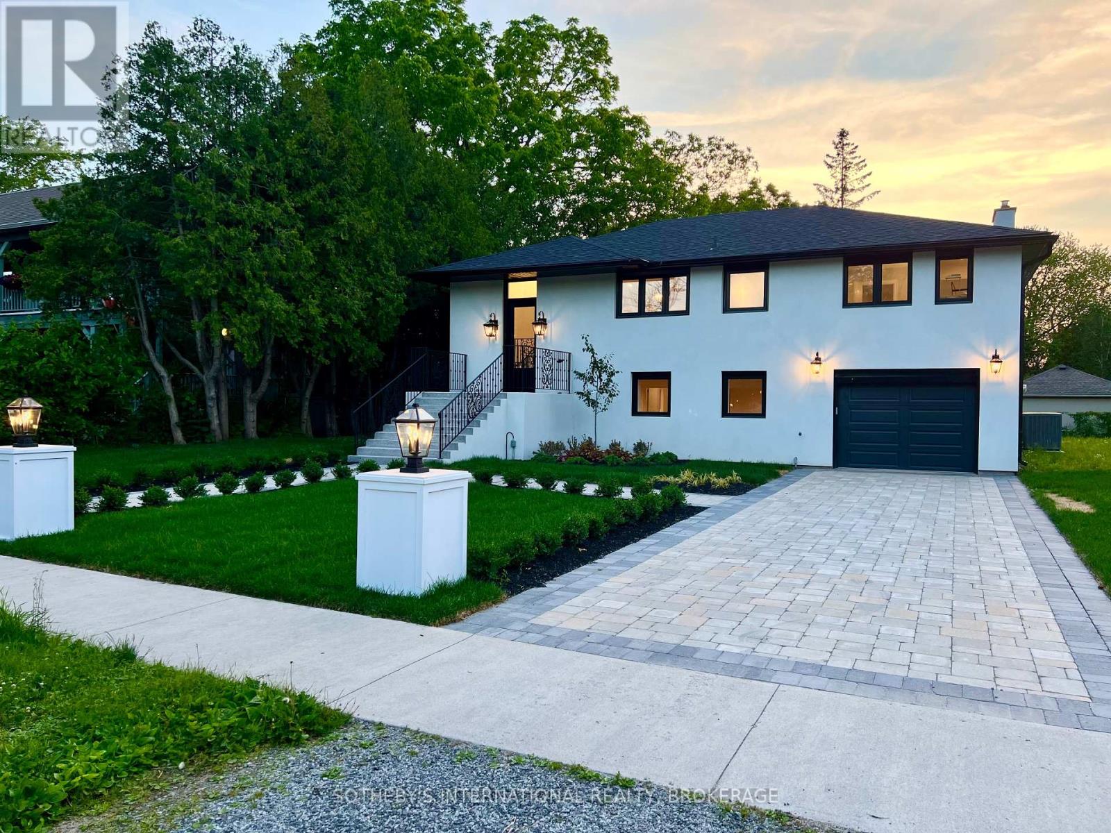 Property at 489 REGENT STREET image 2
