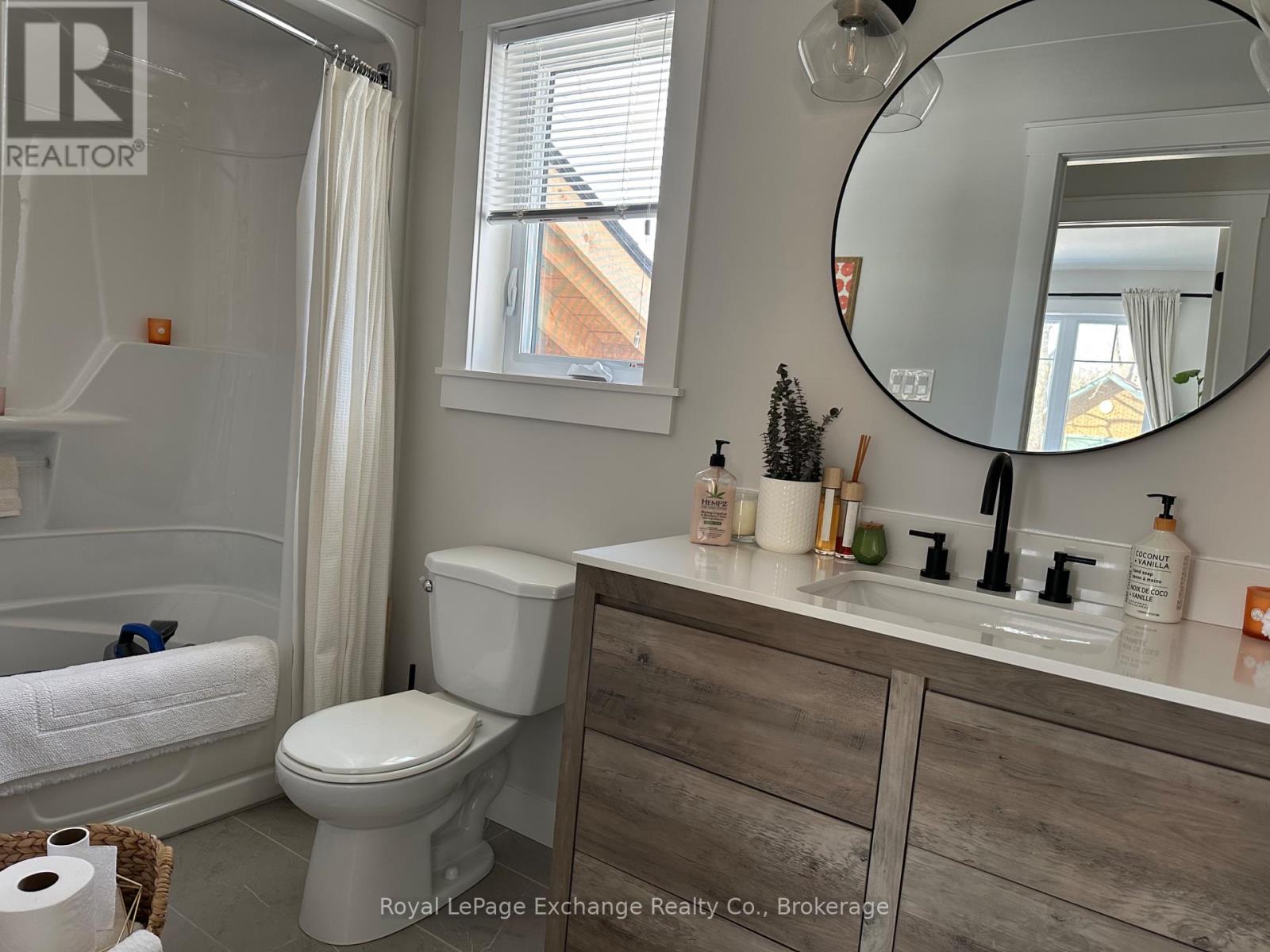 966 Charles Street, Kincardine, Ontario  N2Z 2C2 - Photo 14 - X12007094