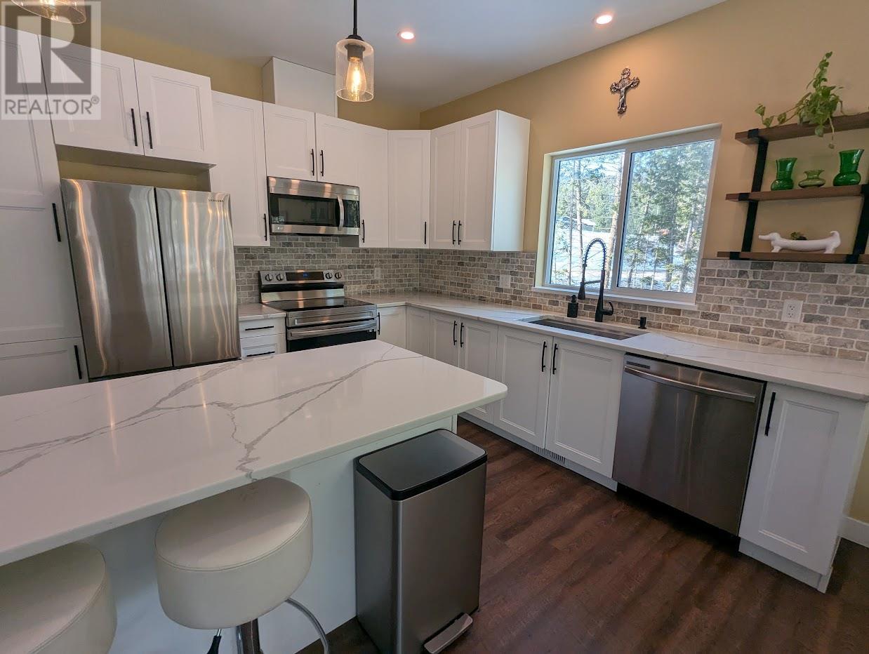 700 Muir Road, Kelowna, British Columbia  V1Z 3W2 - Photo 8 - 10337527