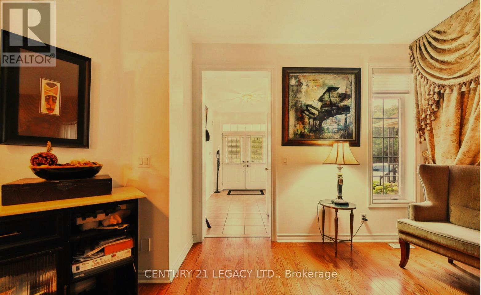 Property at 3208 COUNTESS CRESCENT image 3