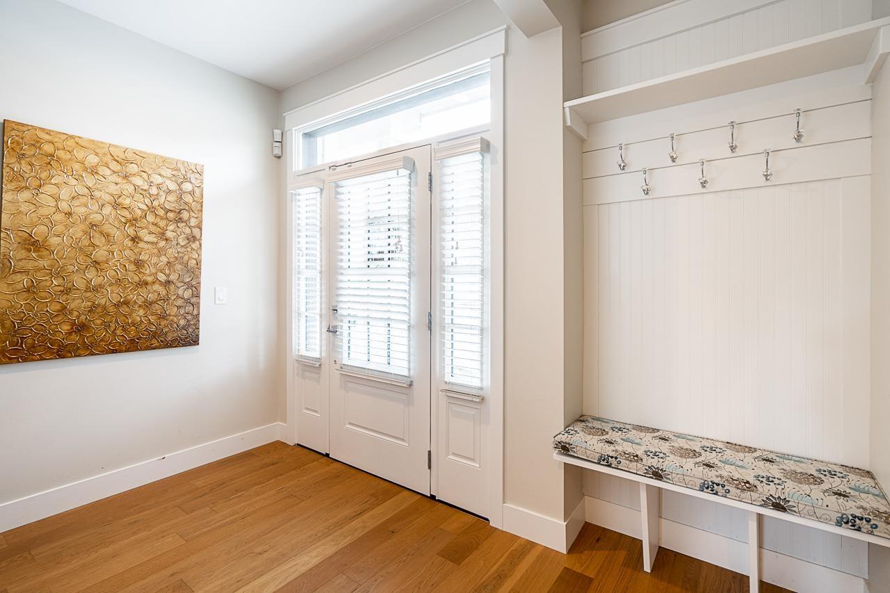 Property at 46077 FIRST AVENUE image 3