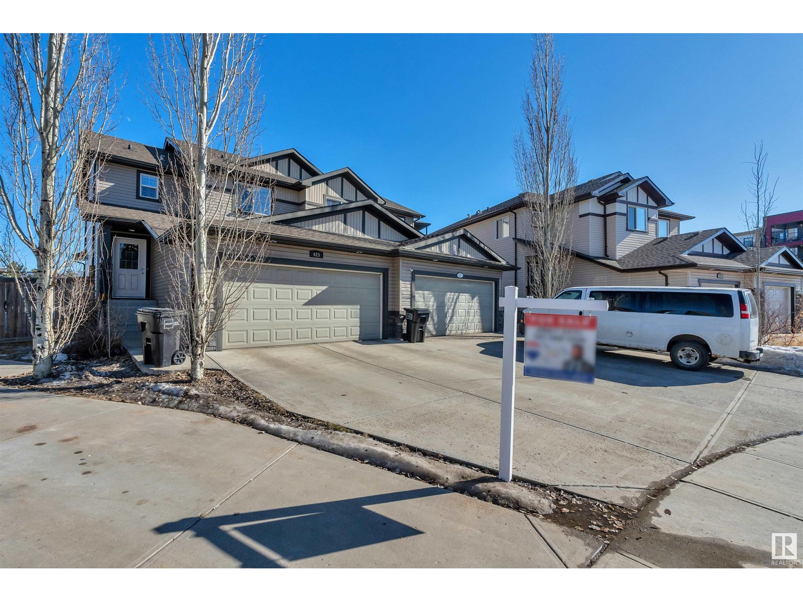 Property at 625 56 ST SW SW image 2