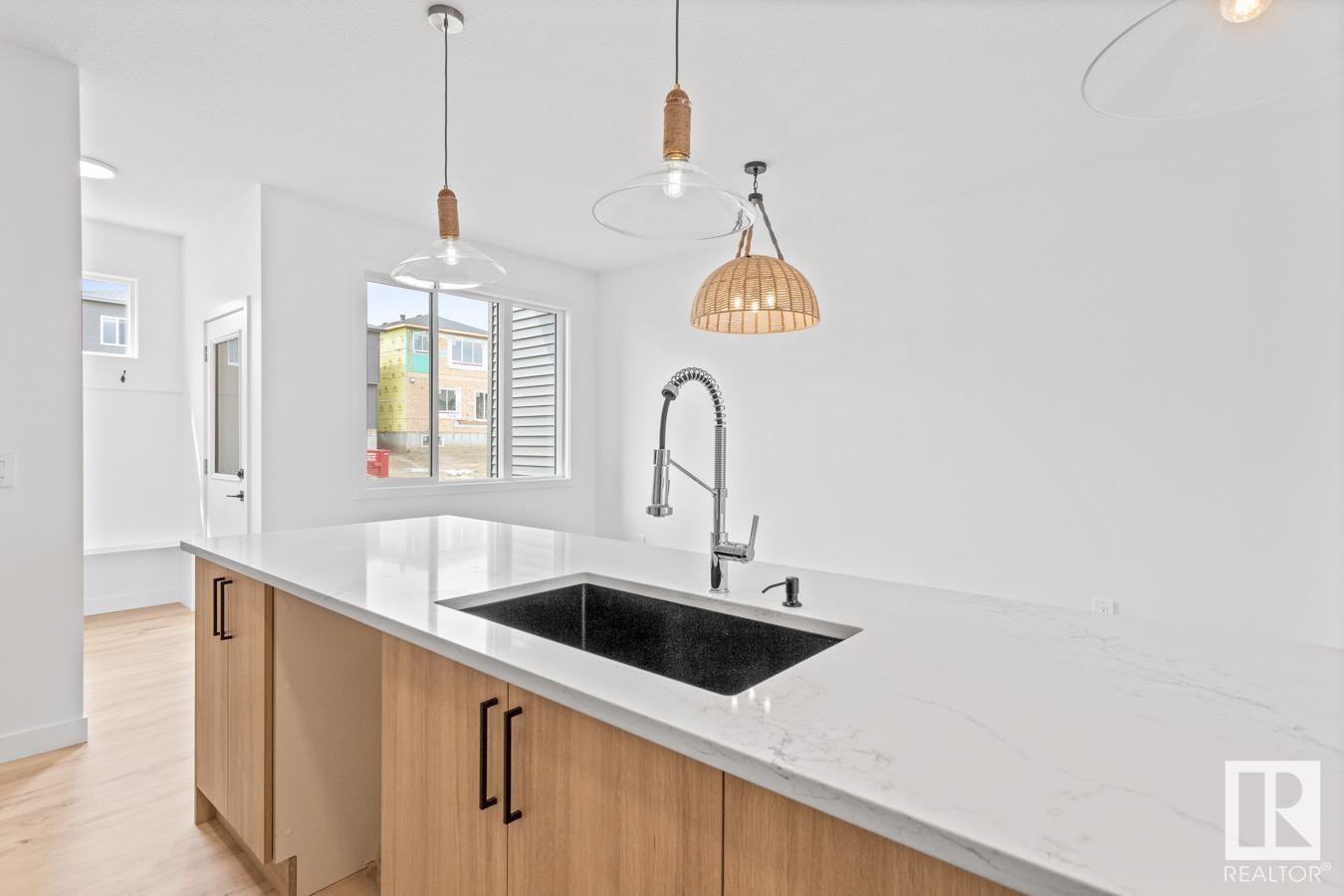 605 Cambrian Bv, Sherwood Park, Alberta  T0H 0H0 - Photo 12 - E4424661