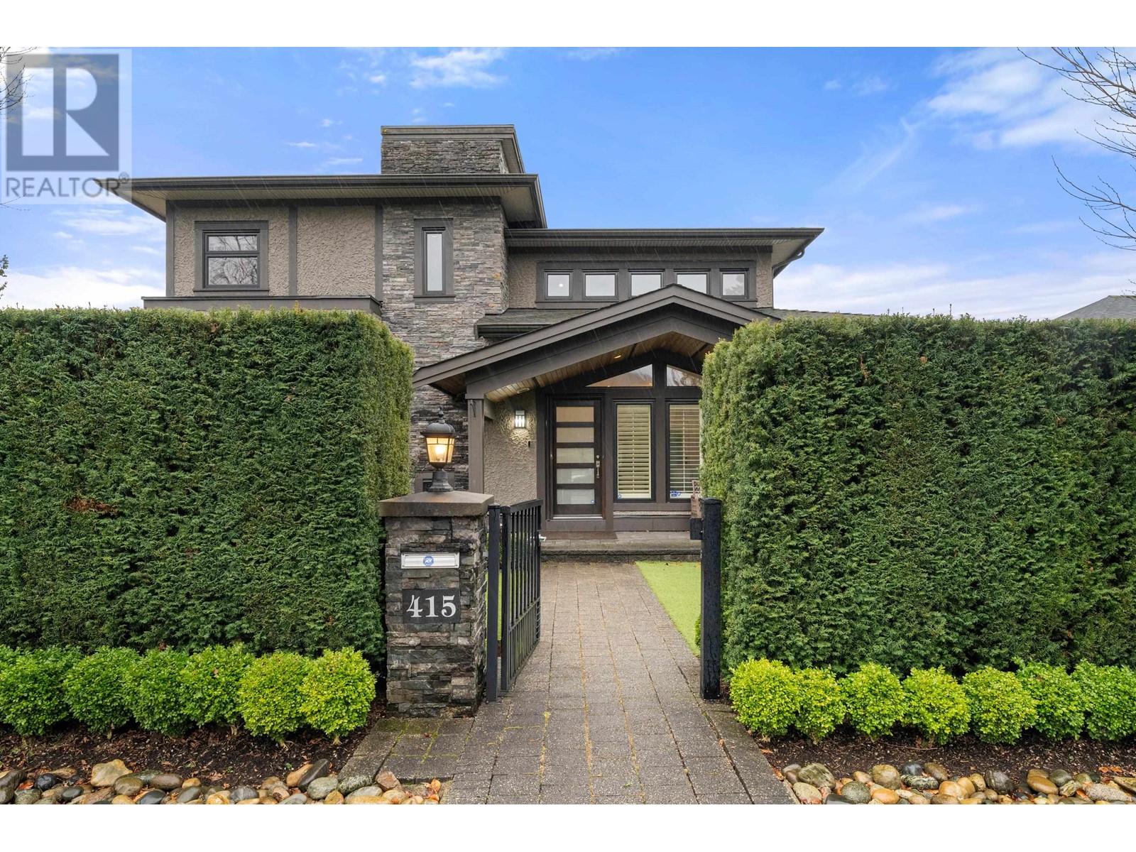 415 W 16th Street, North Vancouver, British Columbia  V7M 1V1 - Photo 34 - R2975095