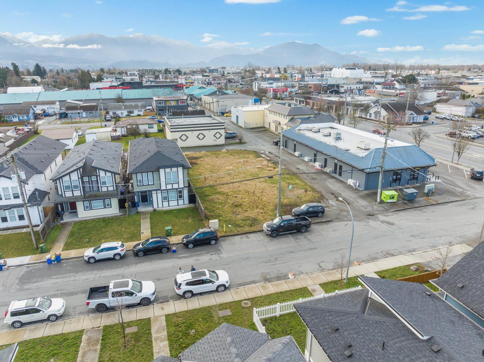 46004 Fourth Avenue, Chilliwack Downtown, Chilliwack, British Columbia  V2P 1N1 - Photo 2 - C8067265
