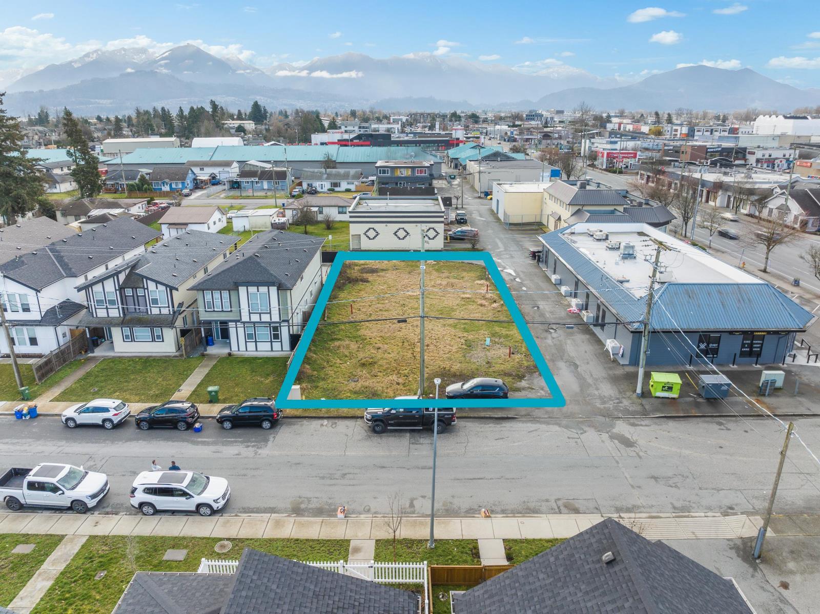 46004 Fourth Avenue, Chilliwack Downtown, Chilliwack, British Columbia  V2P 1N1 - Photo 3 - C8067265