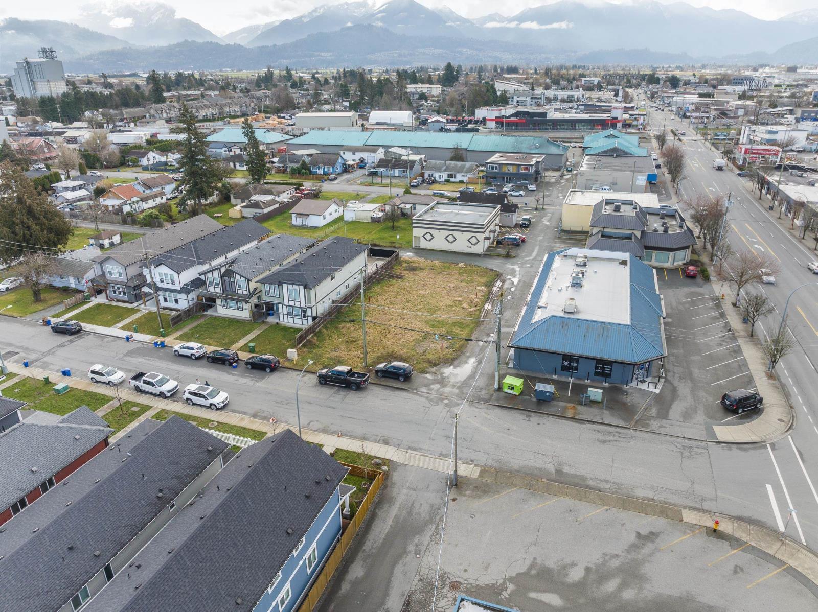 46004 Fourth Avenue, Chilliwack Downtown, Chilliwack, British Columbia  V2P 1N1 - Photo 4 - C8067265