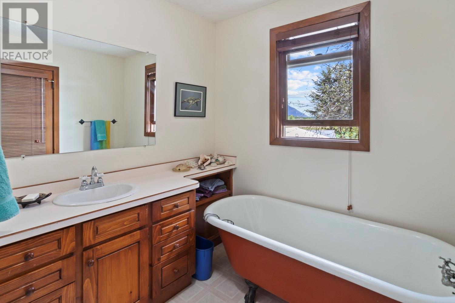 2639 Erickson Road, Erickson, British Columbia V0B 1G1 - Photo 10 - 10337977