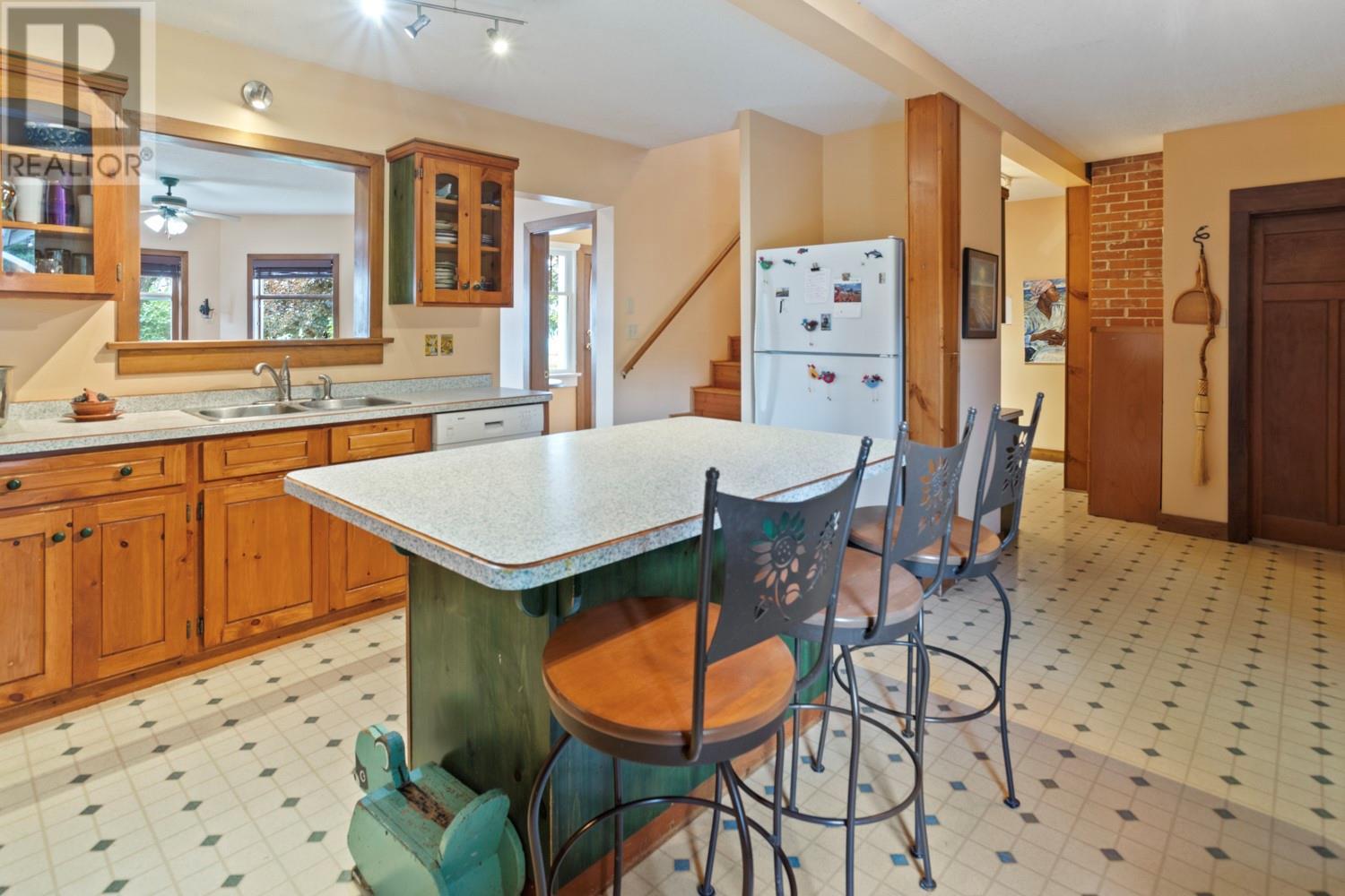 2639 Erickson Road, Erickson, British Columbia V0B 1G1 - Photo 5 - 10337977