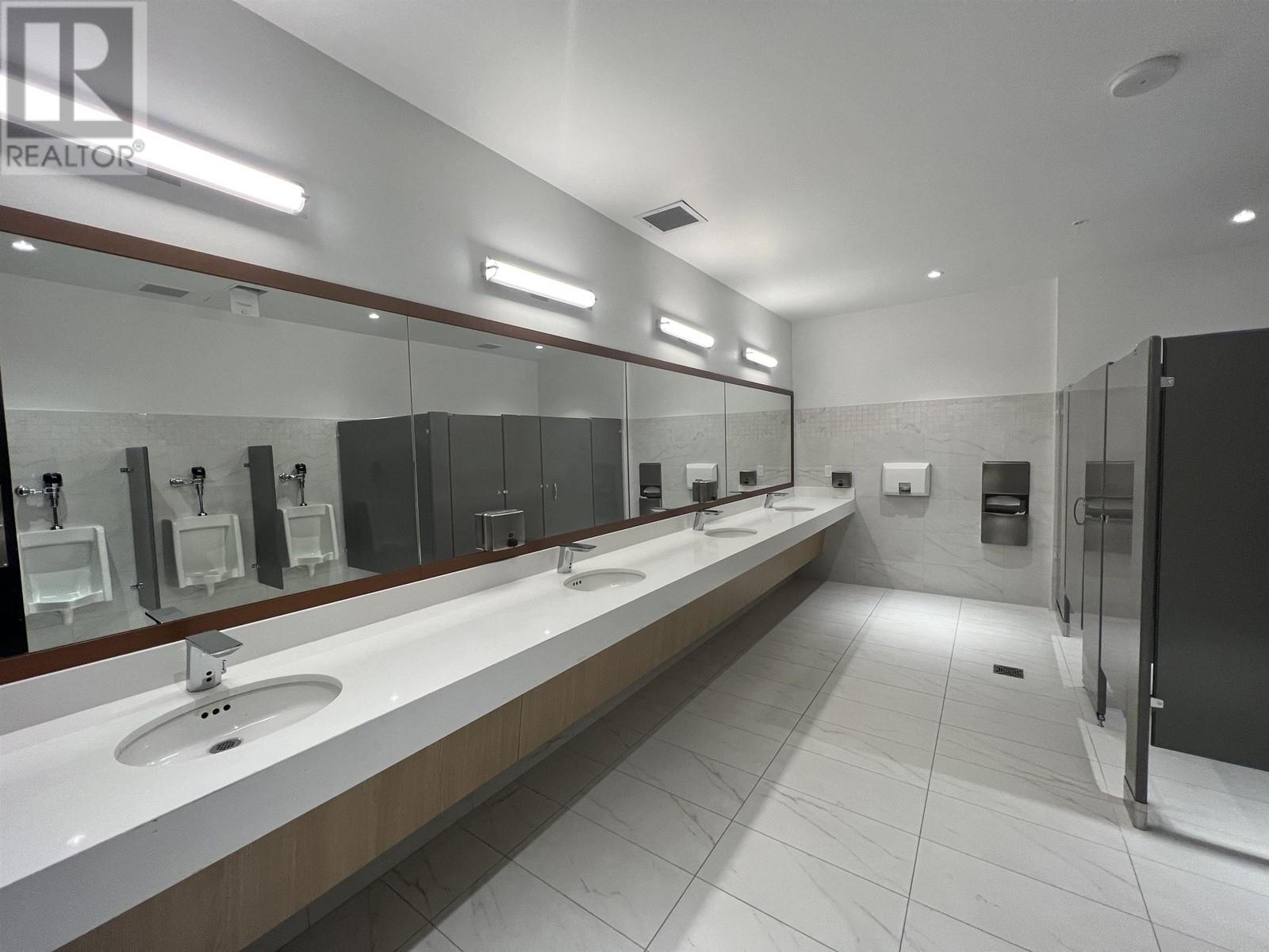 Listing Picture 7 of 8 : 528 6378 SILVER AVENUE, Burnaby / 本拿比 - 魯藝地產 Yvonne Lu Group - MLS Medallion Club Member