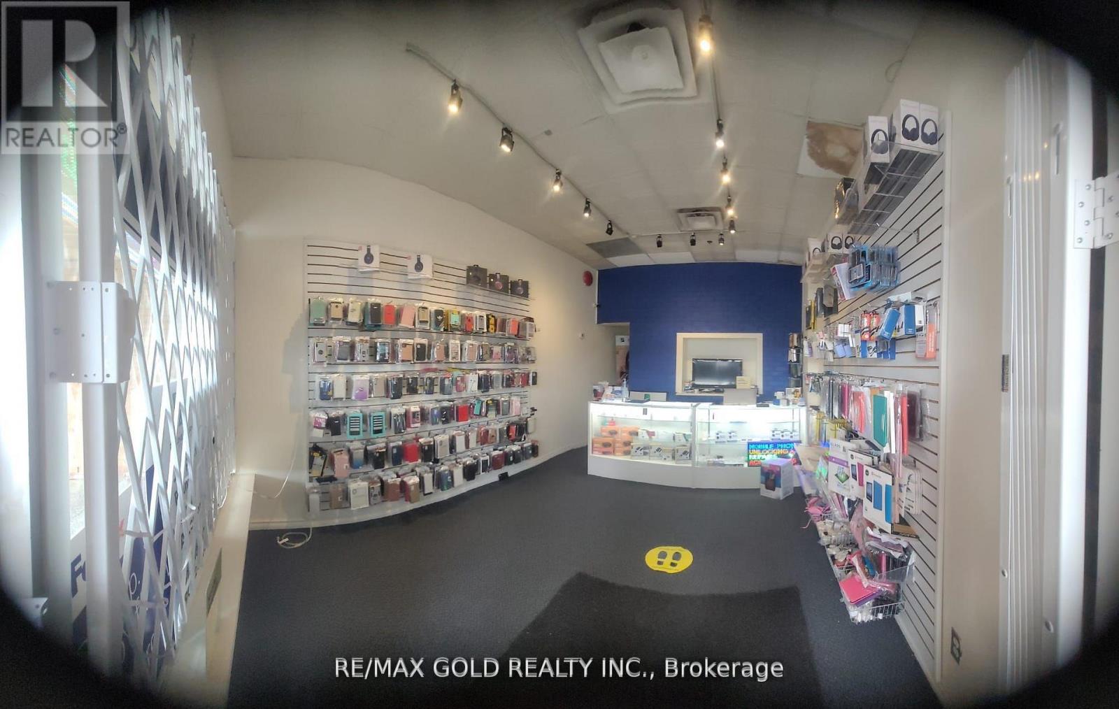 36 - 16655 Yonge Street, Newmarket (Armitage), Ontario  L3X 1V6 - Photo 2 - N12007956