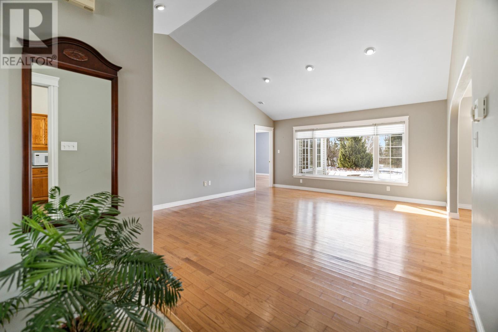 Property at 128 Stratford Road image 3