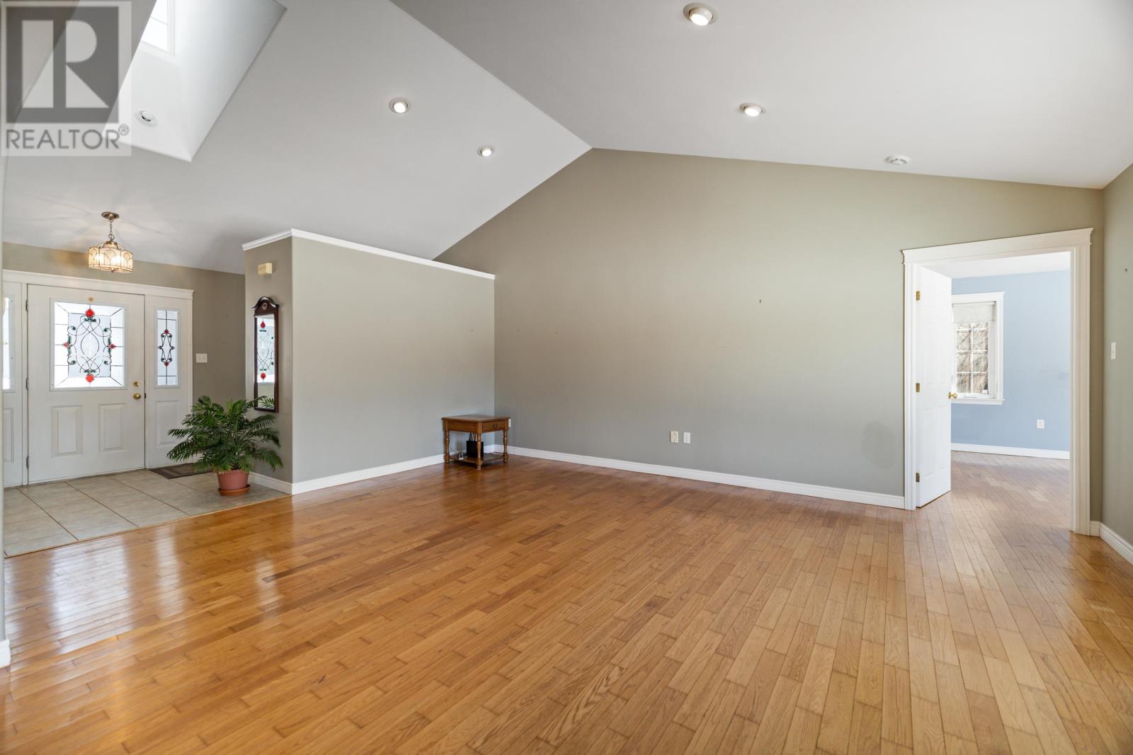 Property at 128 Stratford Road image 5