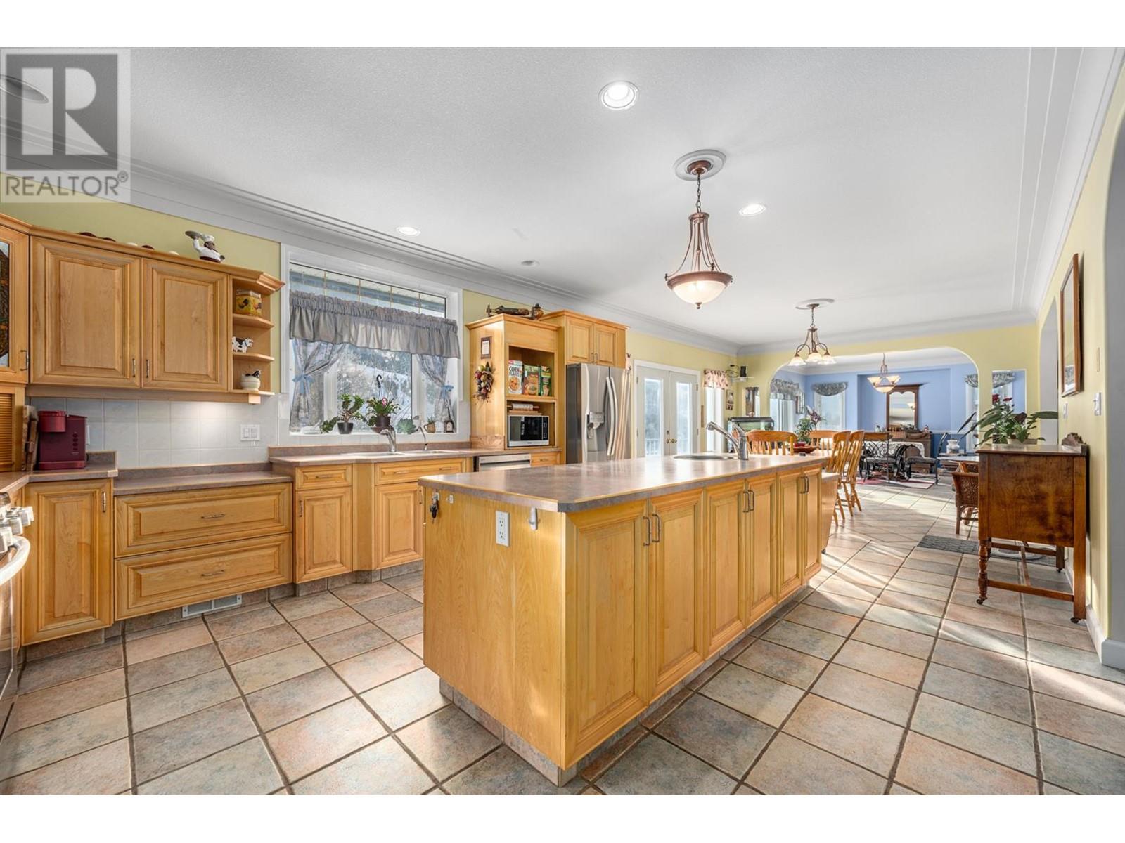 5976 Vla Road, Chase, British Columbia  V0E 1M1 - Photo 19 - 10336596