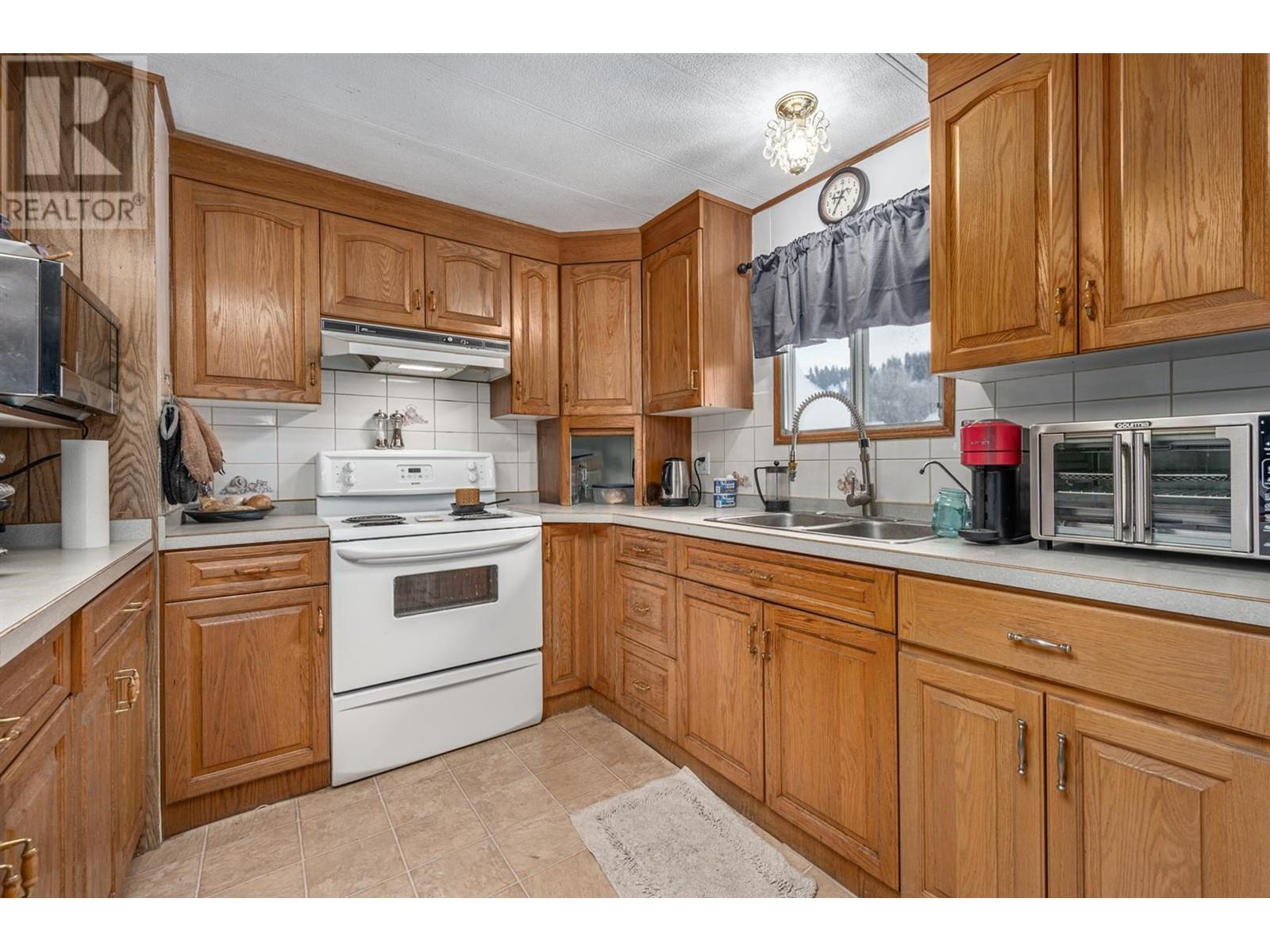 5976 Vla Road, Chase, British Columbia  V0E 1M1 - Photo 34 - 10336596