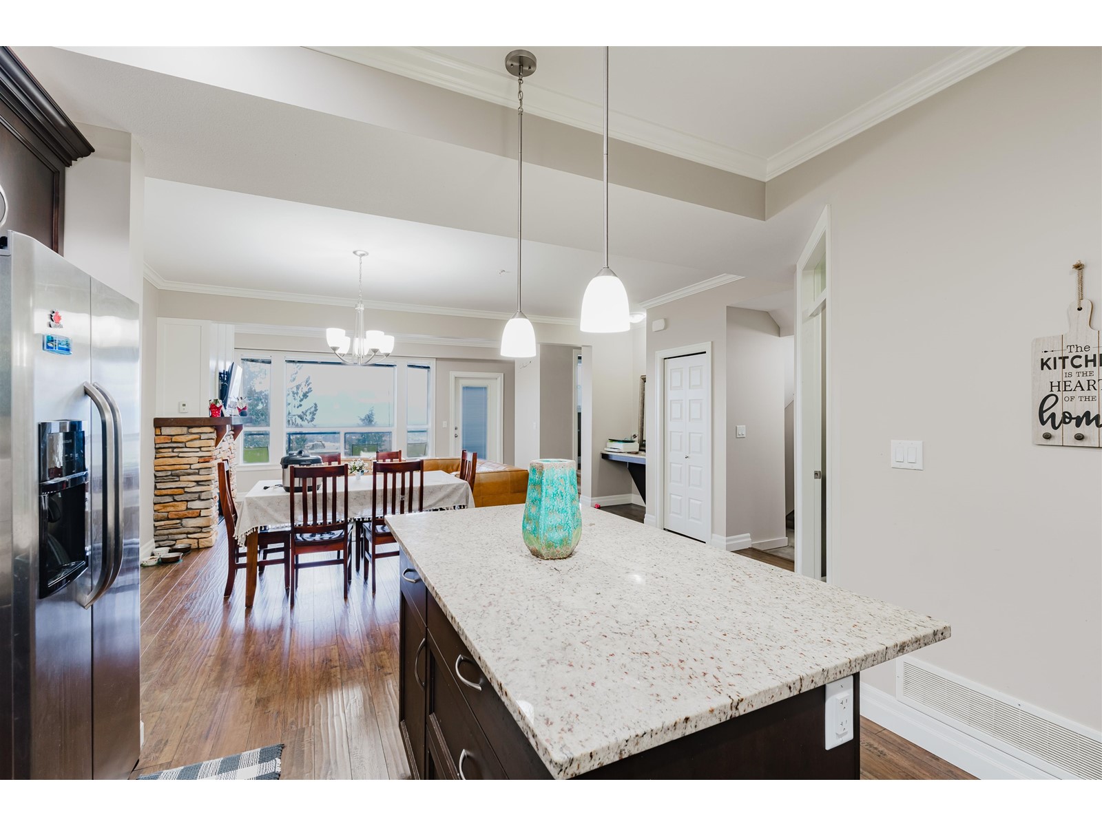 Property at 16 6026 LINDEMAN STREET image 5