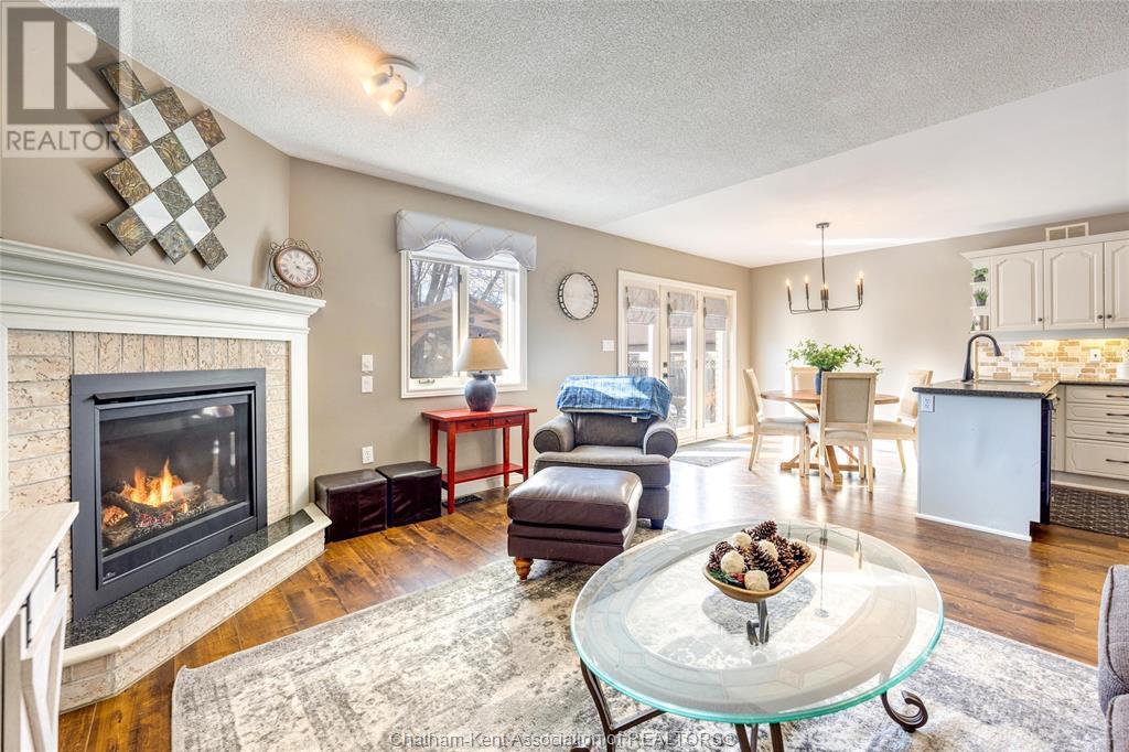 2 Piccadilly Court, Wallaceburg, Ontario  N8A 5A4 - Photo 14 - 25002983