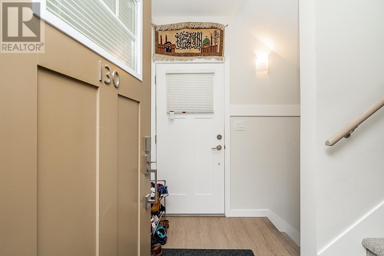 130 19451 Sutton Avenue, Pitt Meadows, British Columbia  V3Y 0G6 - Photo 5 - R2971547