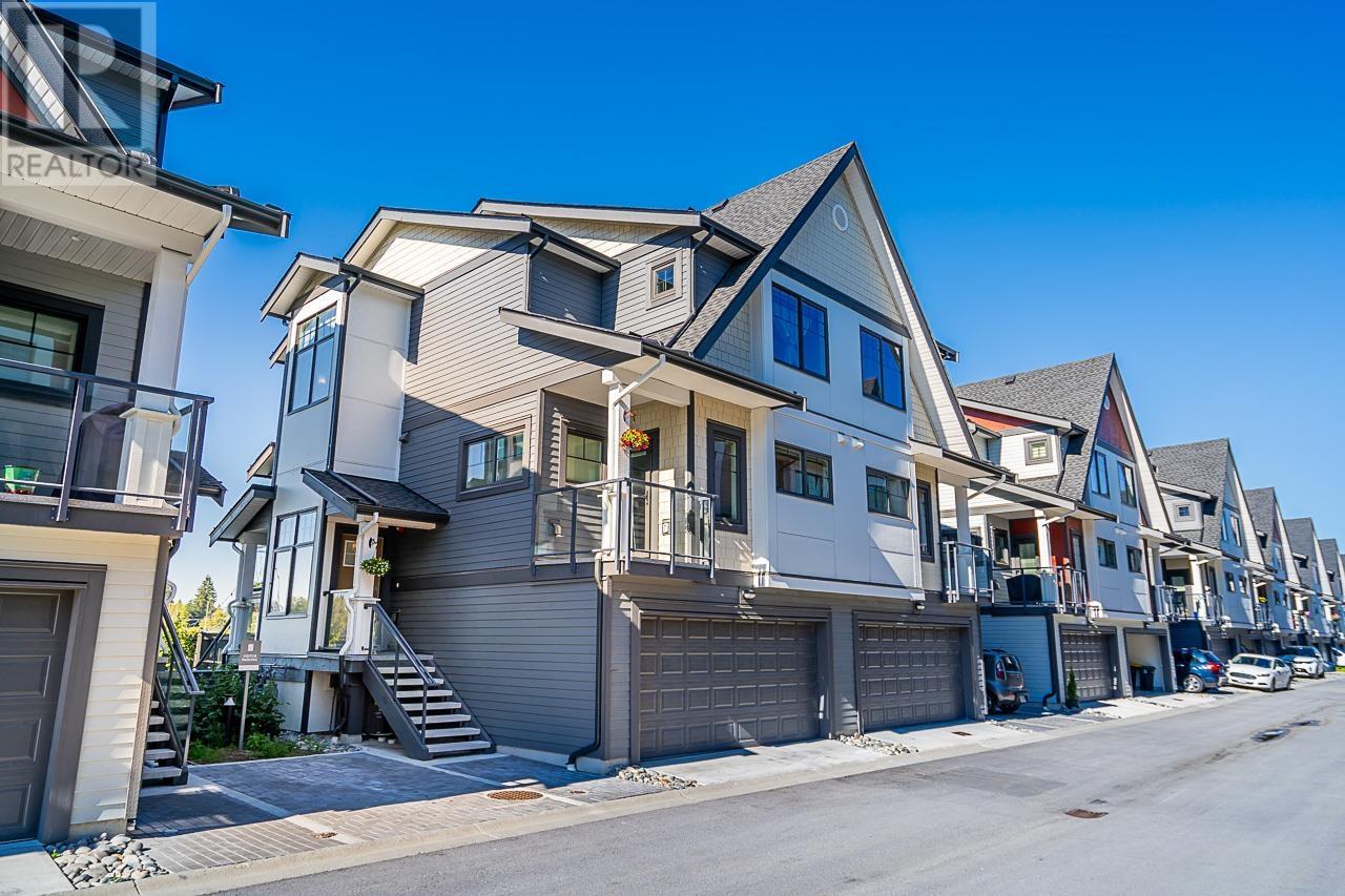 130 19451 Sutton Avenue, Pitt Meadows, British Columbia  V3Y 0G6 - Photo 2 - R2971547