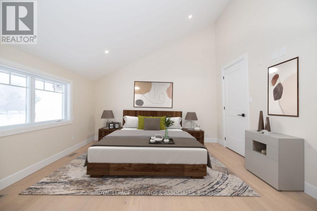 14 Fairway Drive N, Petawawa, Ontario  K8A 8N2 - Photo 21 - X12007027