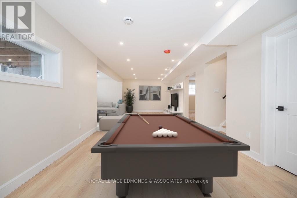 14 Fairway Drive N, Petawawa, Ontario  K8A 8N2 - Photo 35 - X12007027