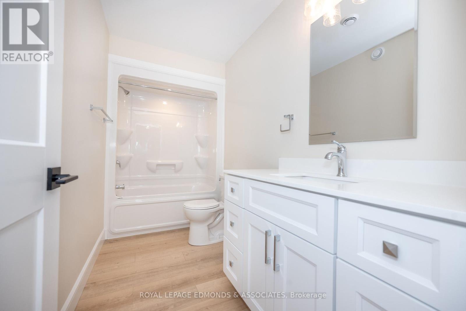 14 Fairway Drive N, Petawawa, Ontario  K8A 8N2 - Photo 39 - X12007027