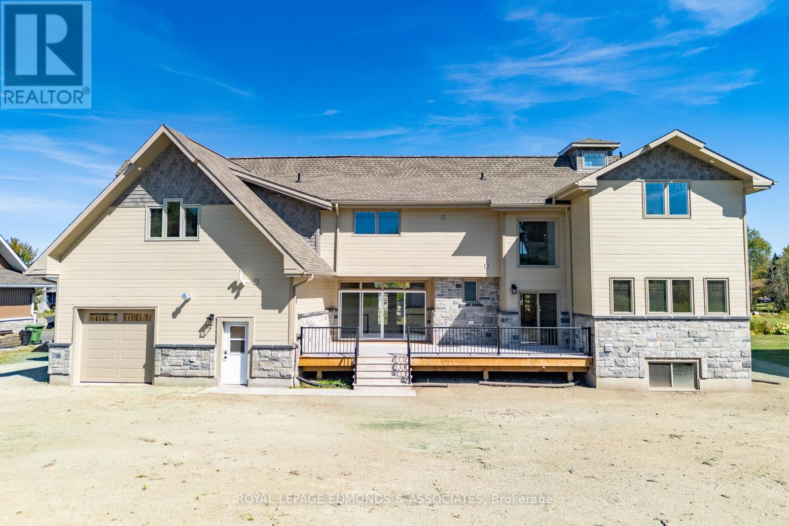 14 Fairway Drive N, Petawawa, Ontario  K8A 8N2 - Photo 42 - X12007027