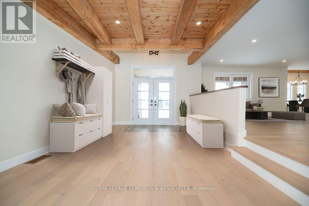 14 Fairway Drive N, Petawawa, Ontario  K8A 8N2 - Photo 7 - X12007027