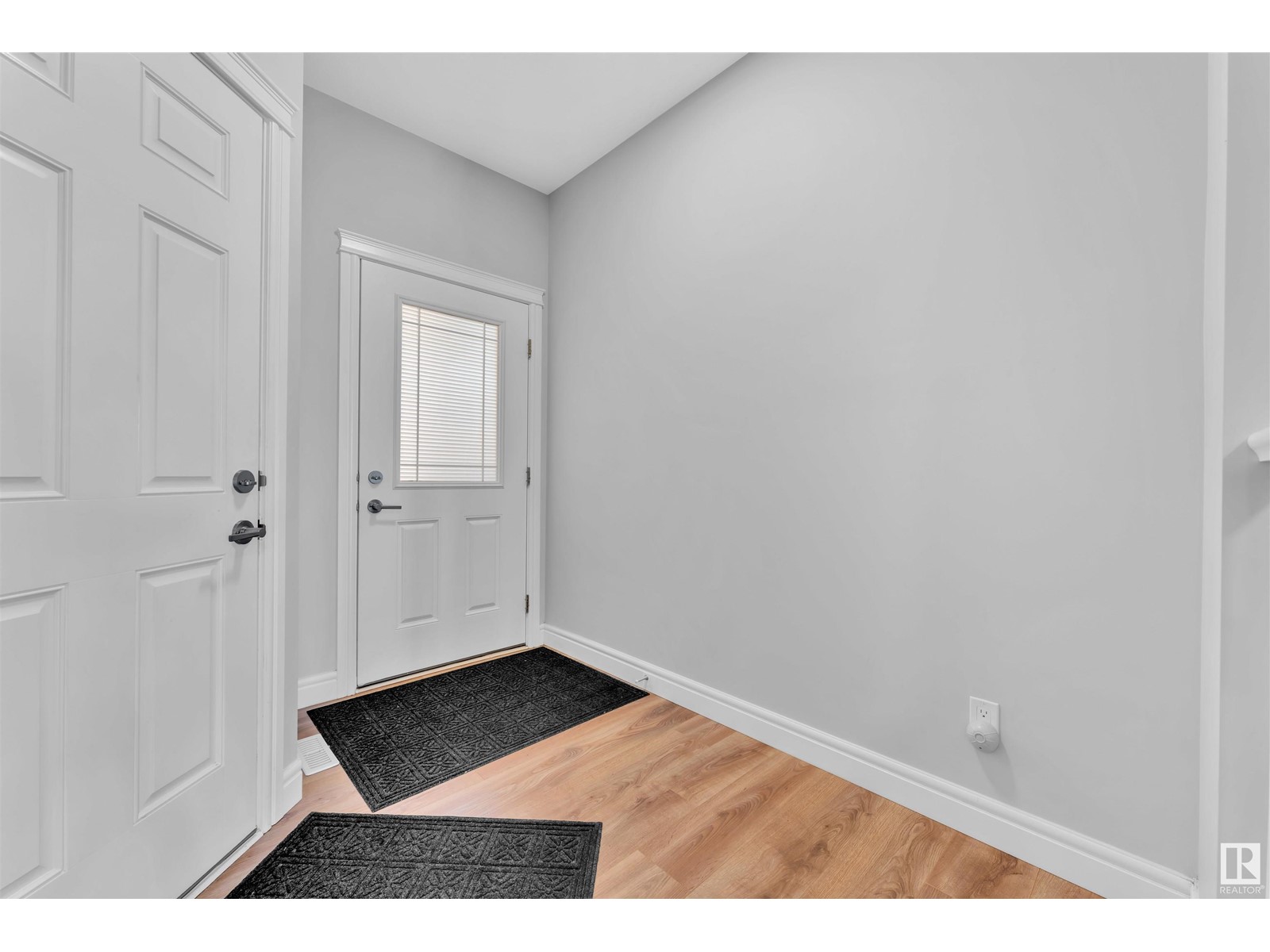 Property at 1053 CHRISTIE VS SW image 5