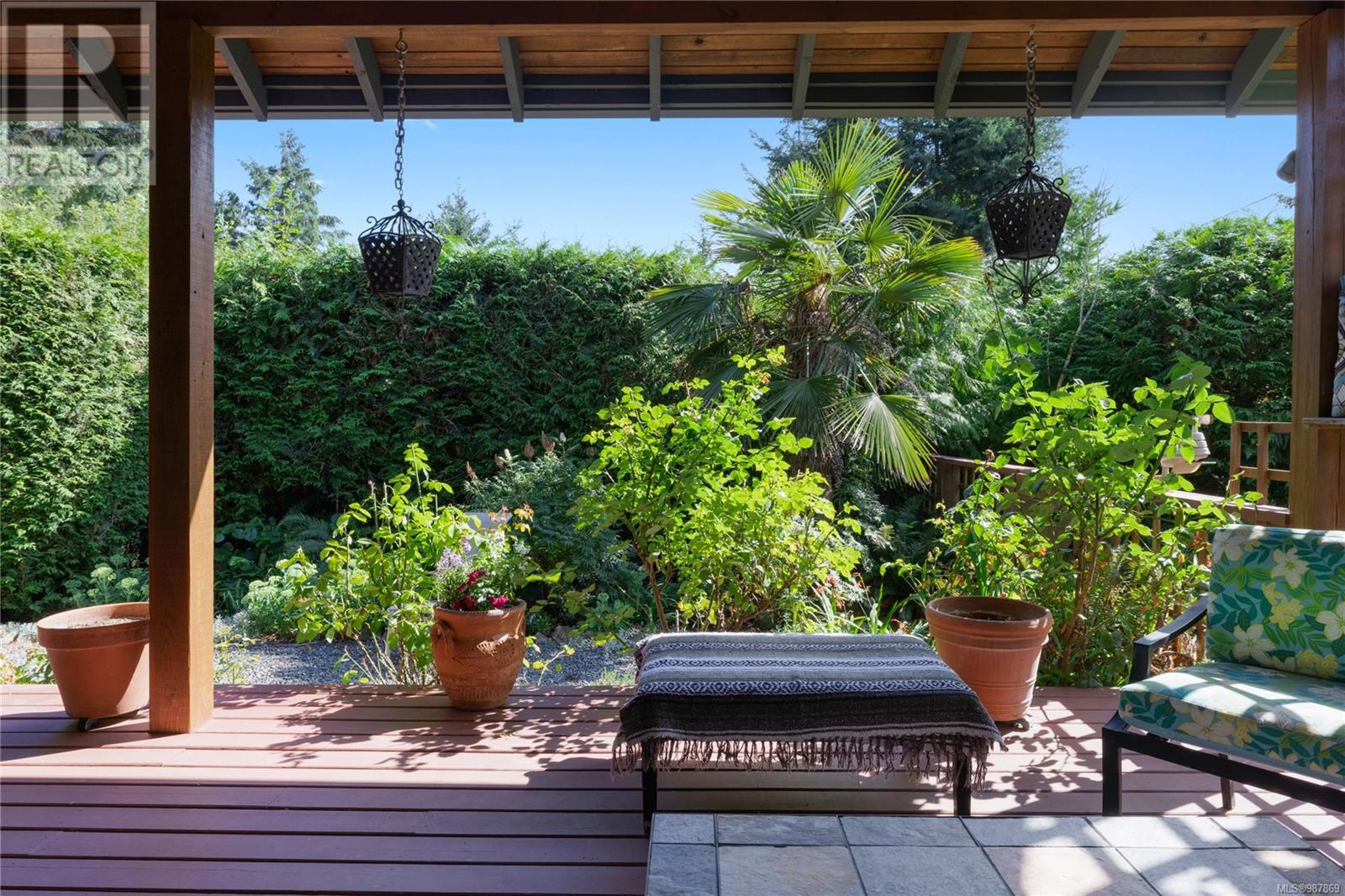 Property at 2060 Bel Oak Dr image 4