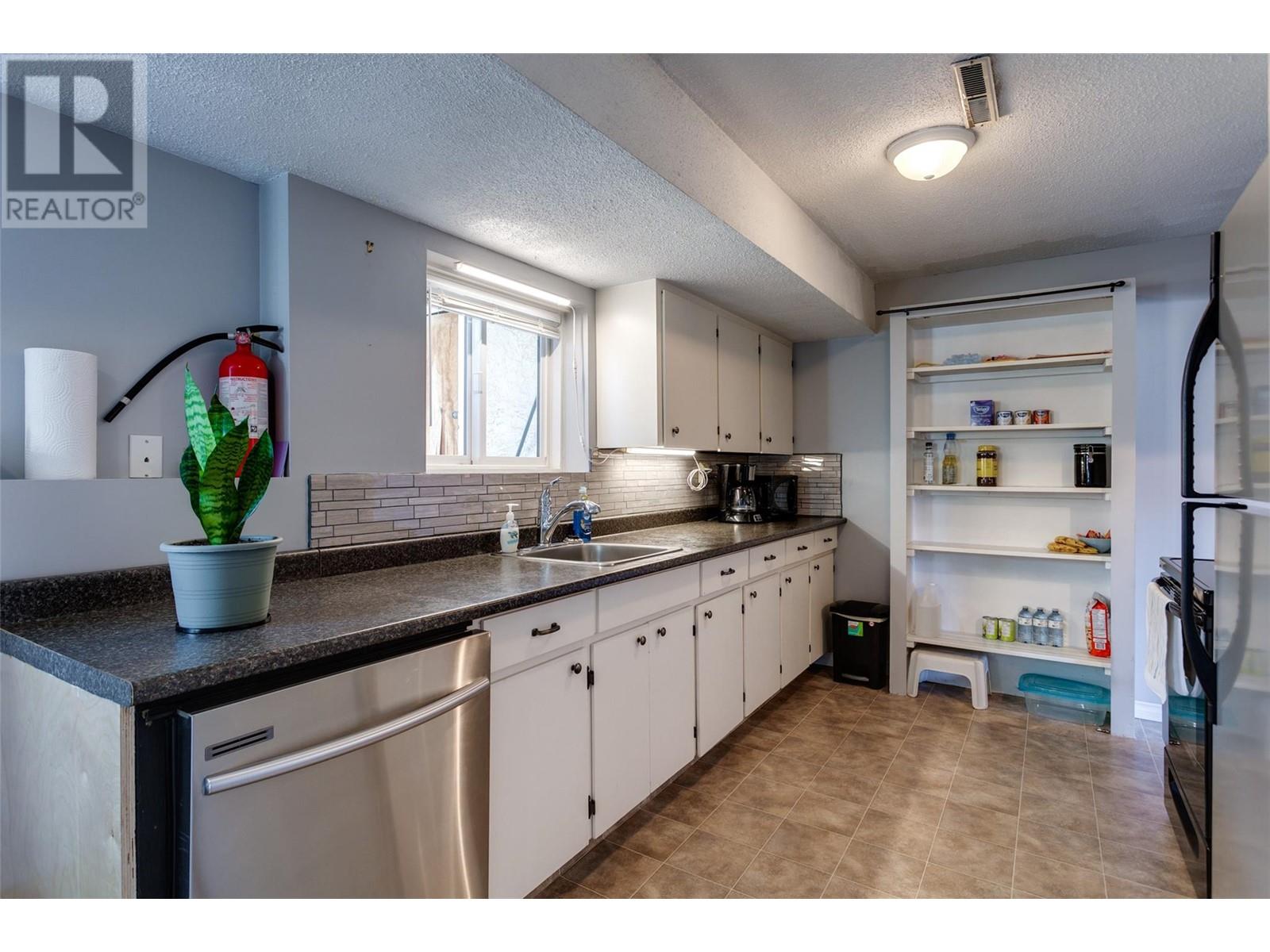 1335 Aldon Road, Kelowna, British Columbia  V1X 5A1 - Photo 27 - 10338125