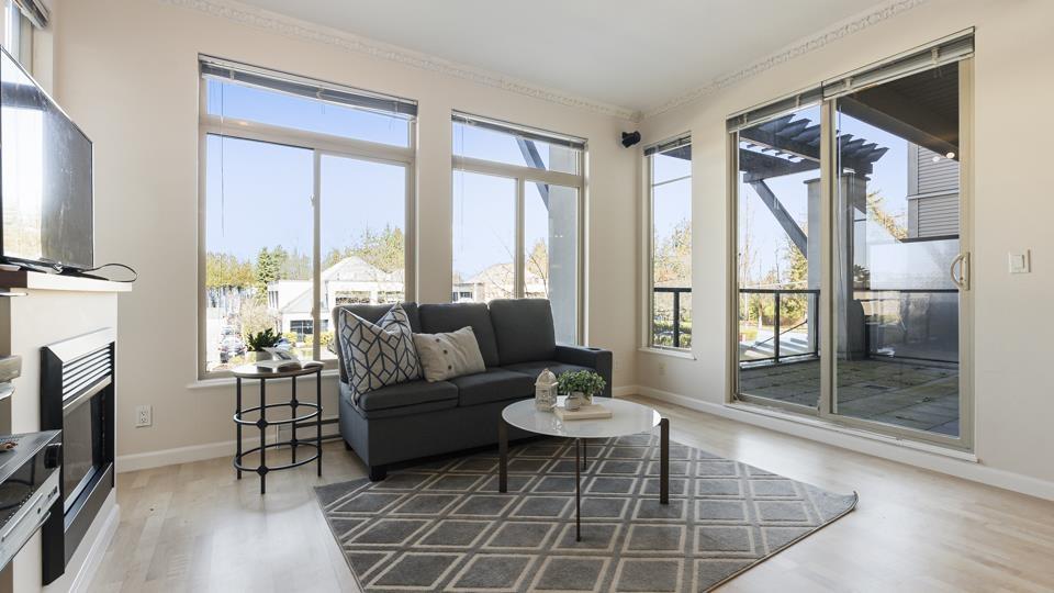 218 15380 102a Avenue, Surrey, British Columbia  V3R 0B3 - Photo 3 - R2975134