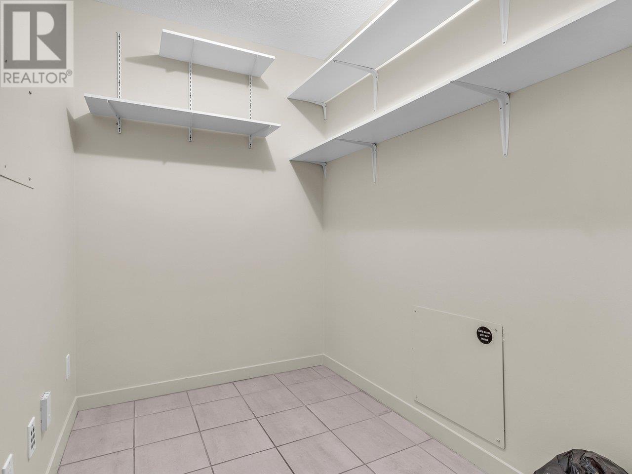 Listing Picture 23 of 37 : 702 1067 MARINASIDE CRESCENT, Vancouver / 溫哥華 - 魯藝地產 Yvonne Lu Group - MLS Medallion Club Member