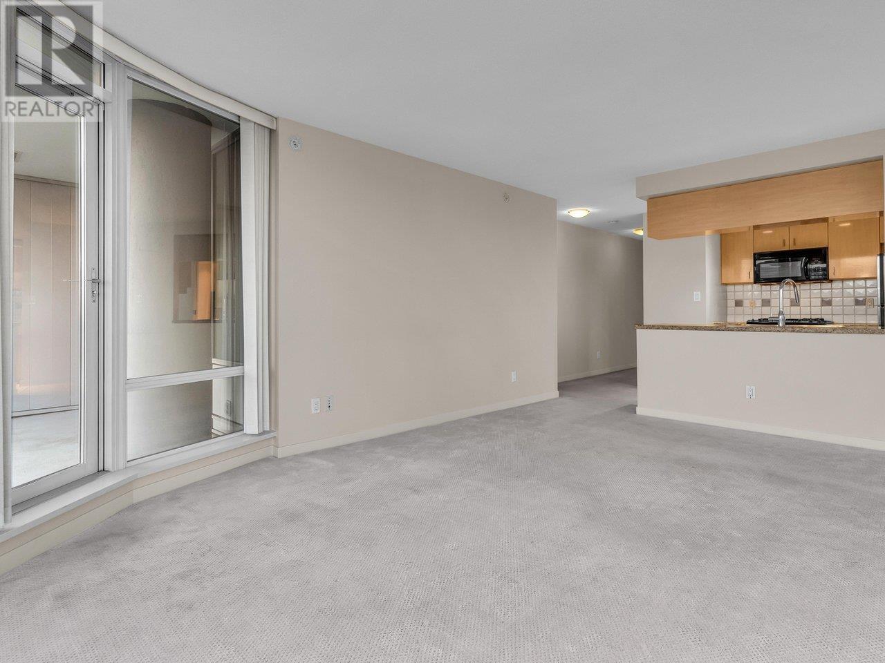 Listing Picture 12 of 37 : 702 1067 MARINASIDE CRESCENT, Vancouver / 溫哥華 - 魯藝地產 Yvonne Lu Group - MLS Medallion Club Member