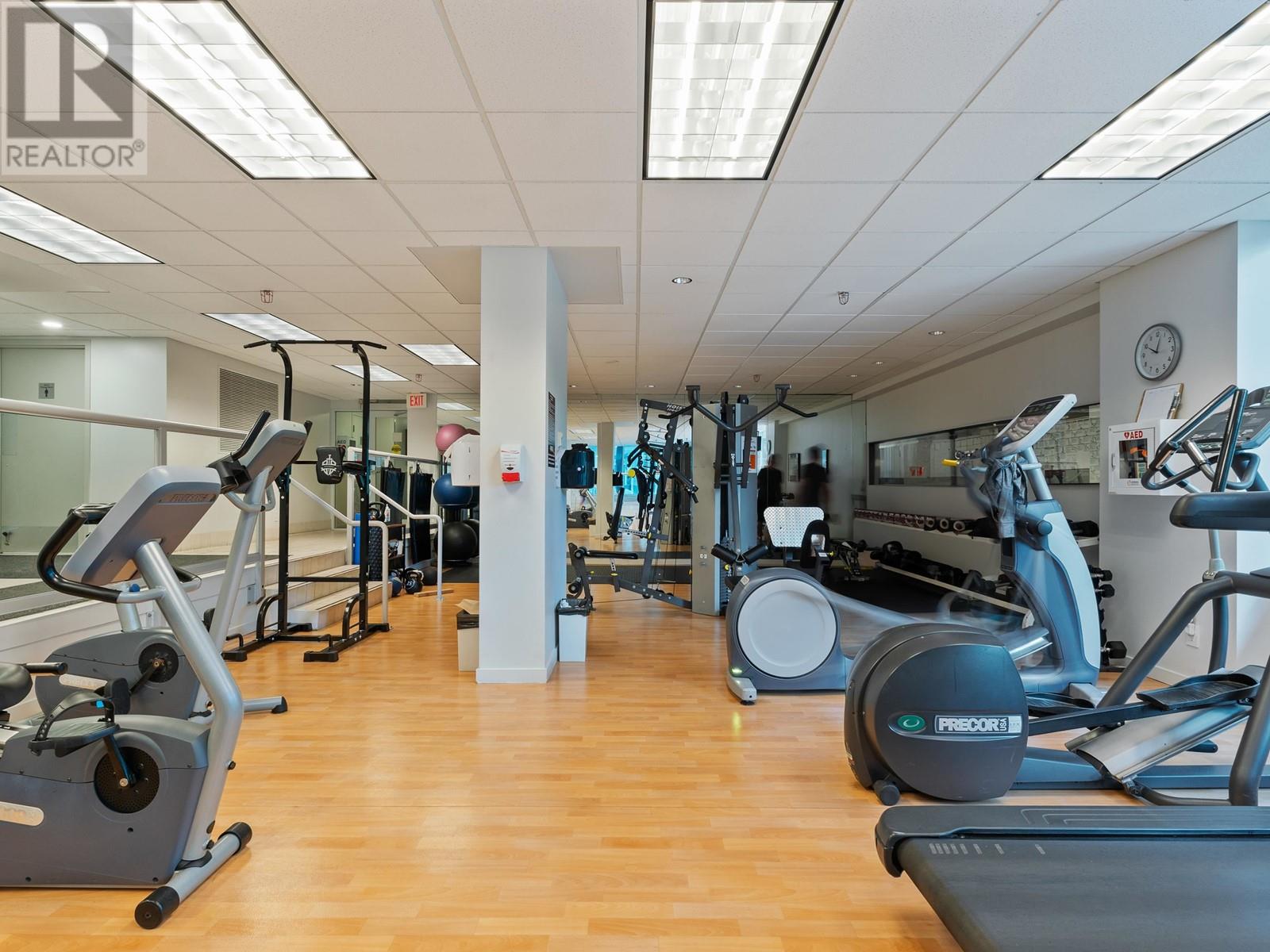 Listing Picture 33 of 37 : 702 1067 MARINASIDE CRESCENT, Vancouver / 溫哥華 - 魯藝地產 Yvonne Lu Group - MLS Medallion Club Member