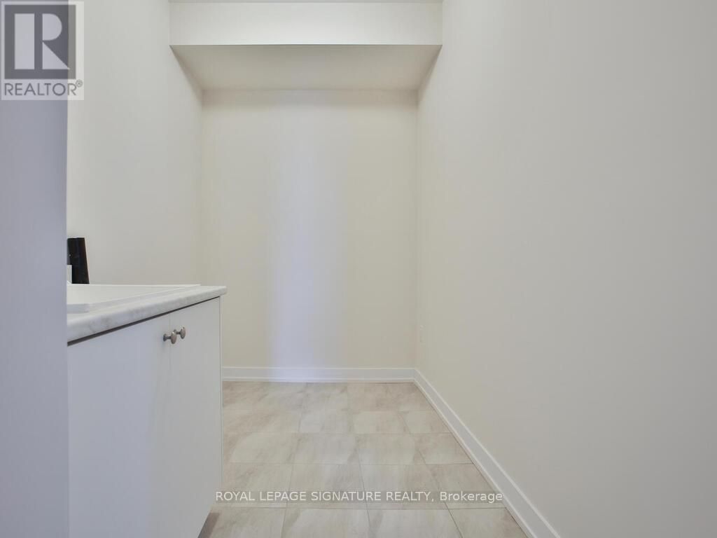3148 Perkins Way, Oakville, Ontario  L6H 7Z1 - Photo 10 - W12005010