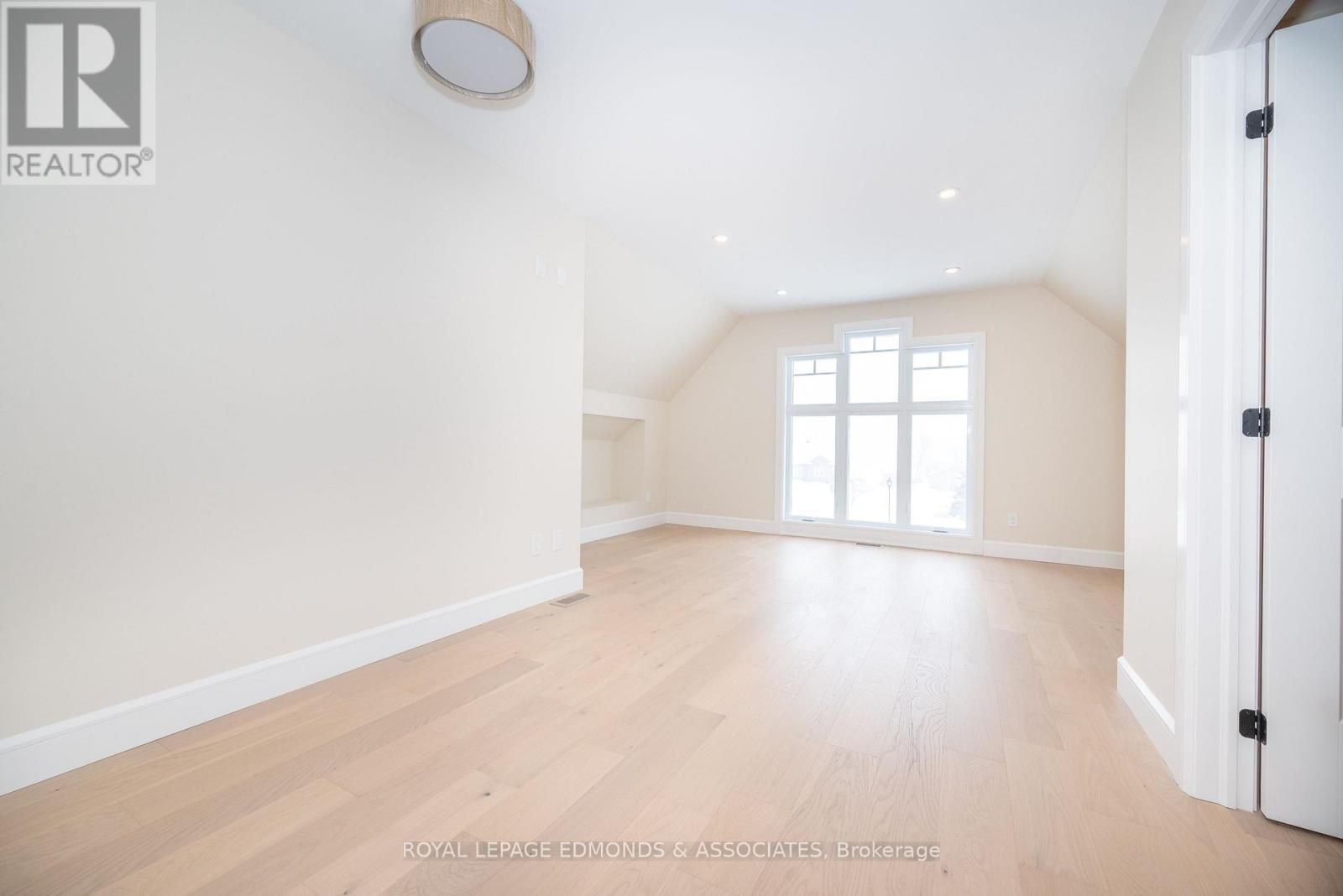 14 Fairway Drive N, Petawawa, Ontario  K8A 8N2 - Photo 28 - X12007027