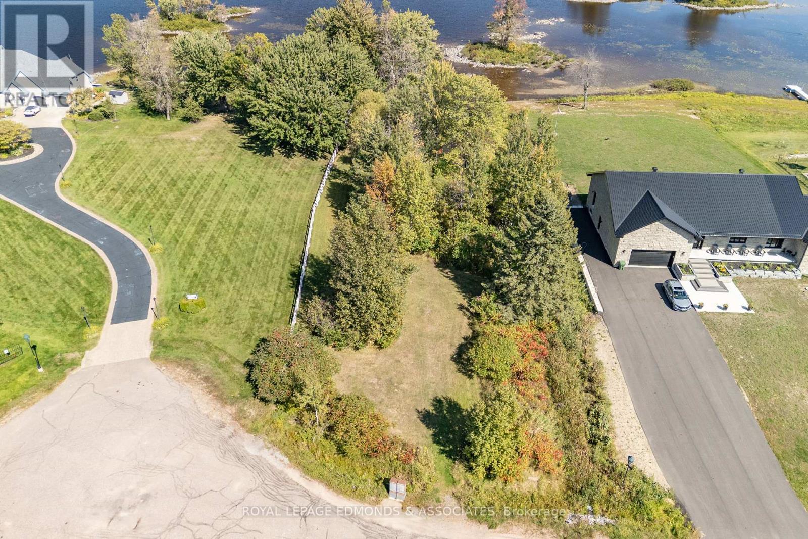 14 Fairway Drive N, Petawawa, Ontario  K8A 8N2 - Photo 45 - X12007027