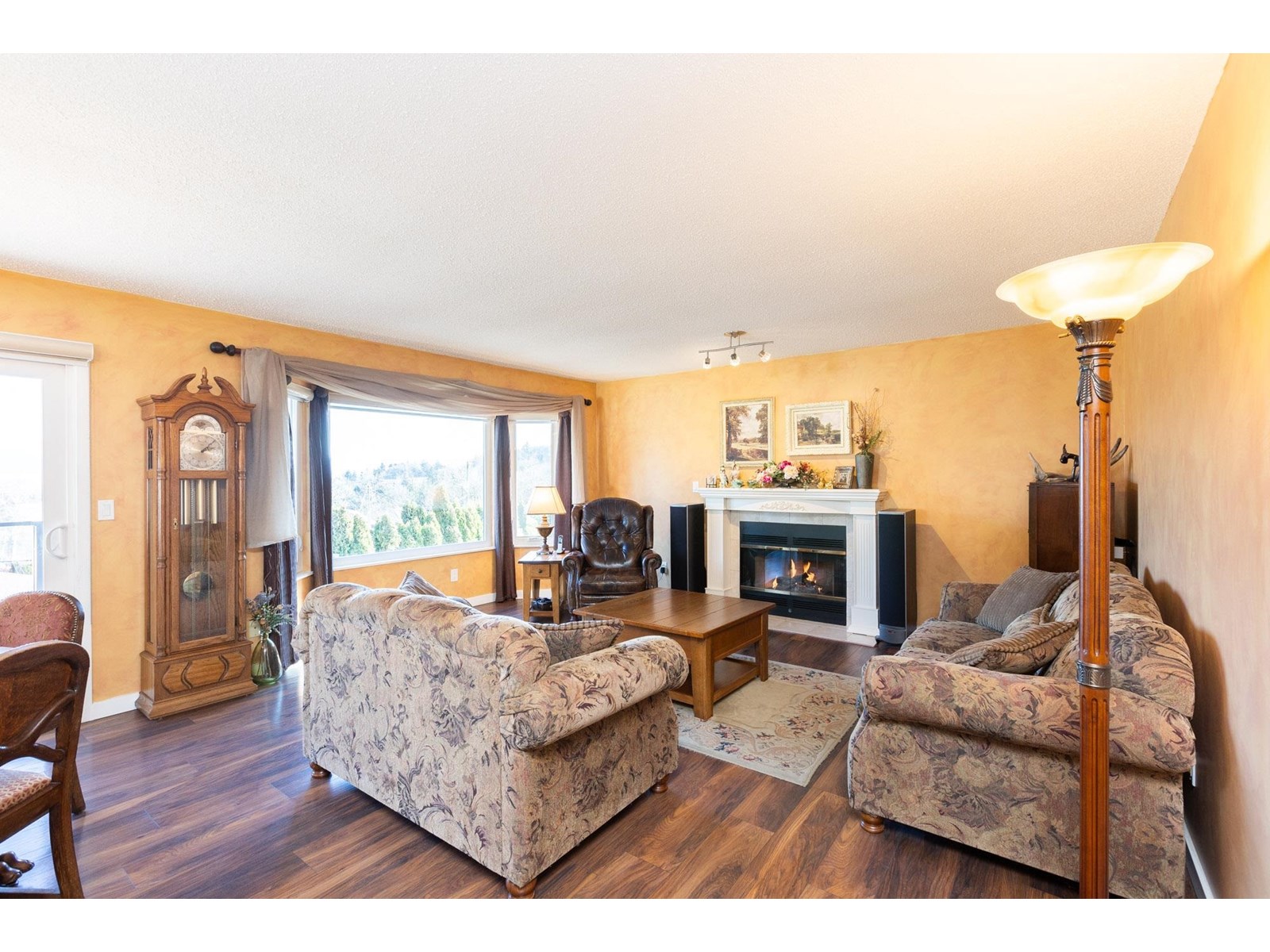 14705 Wellington Drive, Surrey, British Columbia  V3R 0A4 - Photo 5 - R2974393