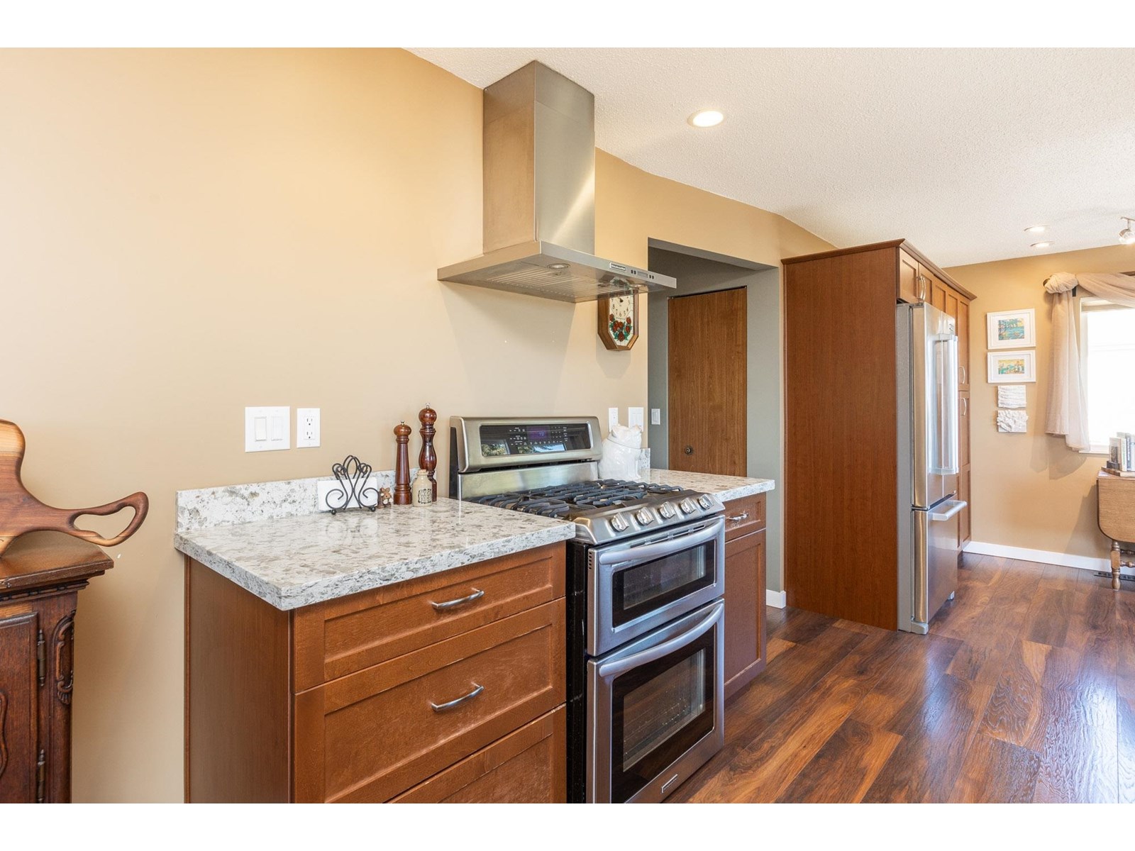 14705 Wellington Drive, Surrey, British Columbia  V3R 0A4 - Photo 8 - R2974393
