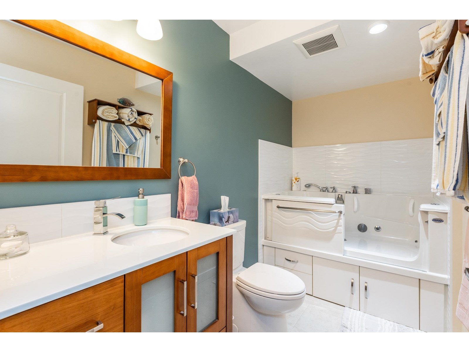 14705 Wellington Drive, Surrey, British Columbia  V3R 0A4 - Photo 25 - R2974393