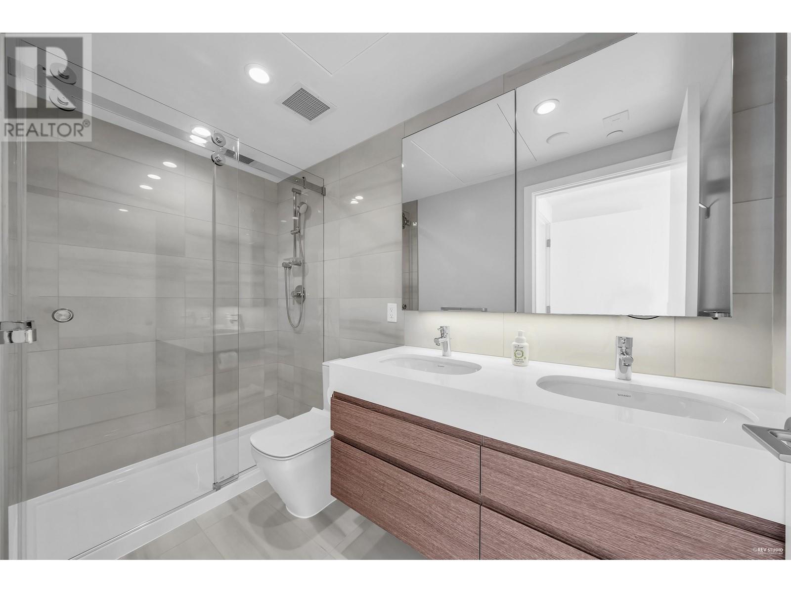Listing Picture 14 of 33 : 2407 6537 TELFORD AVENUE, Burnaby / 本拿比 - 魯藝地產 Yvonne Lu Group - MLS Medallion Club Member