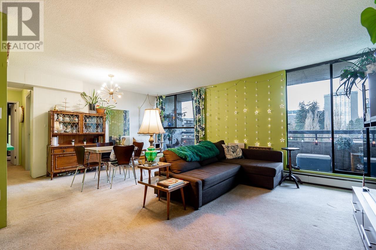 701 3737 Bartlett Court, Burnaby, British Columbia  V3J 7E3 - Photo 9 - R2975144