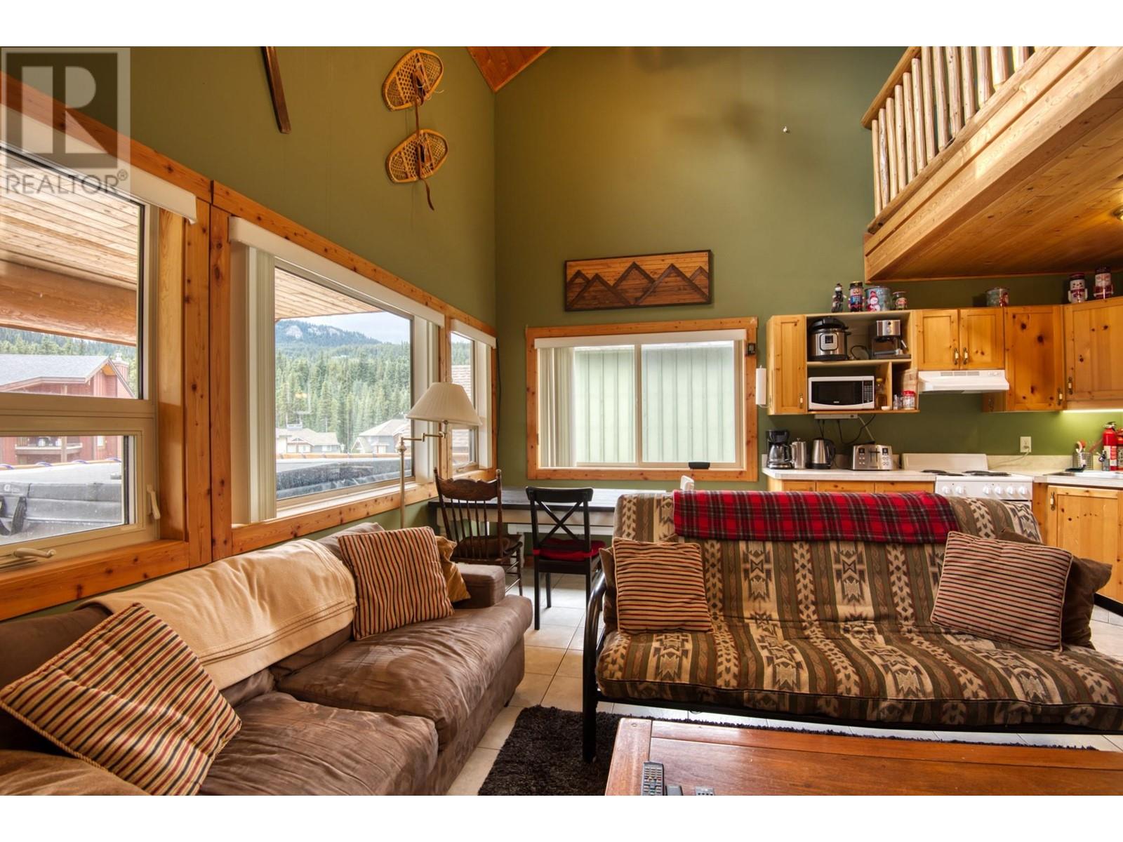 161 Clearview Crescent Unit# 301, Penticton, British Columbia  V2A 0E2 - Photo 3 - 10337760